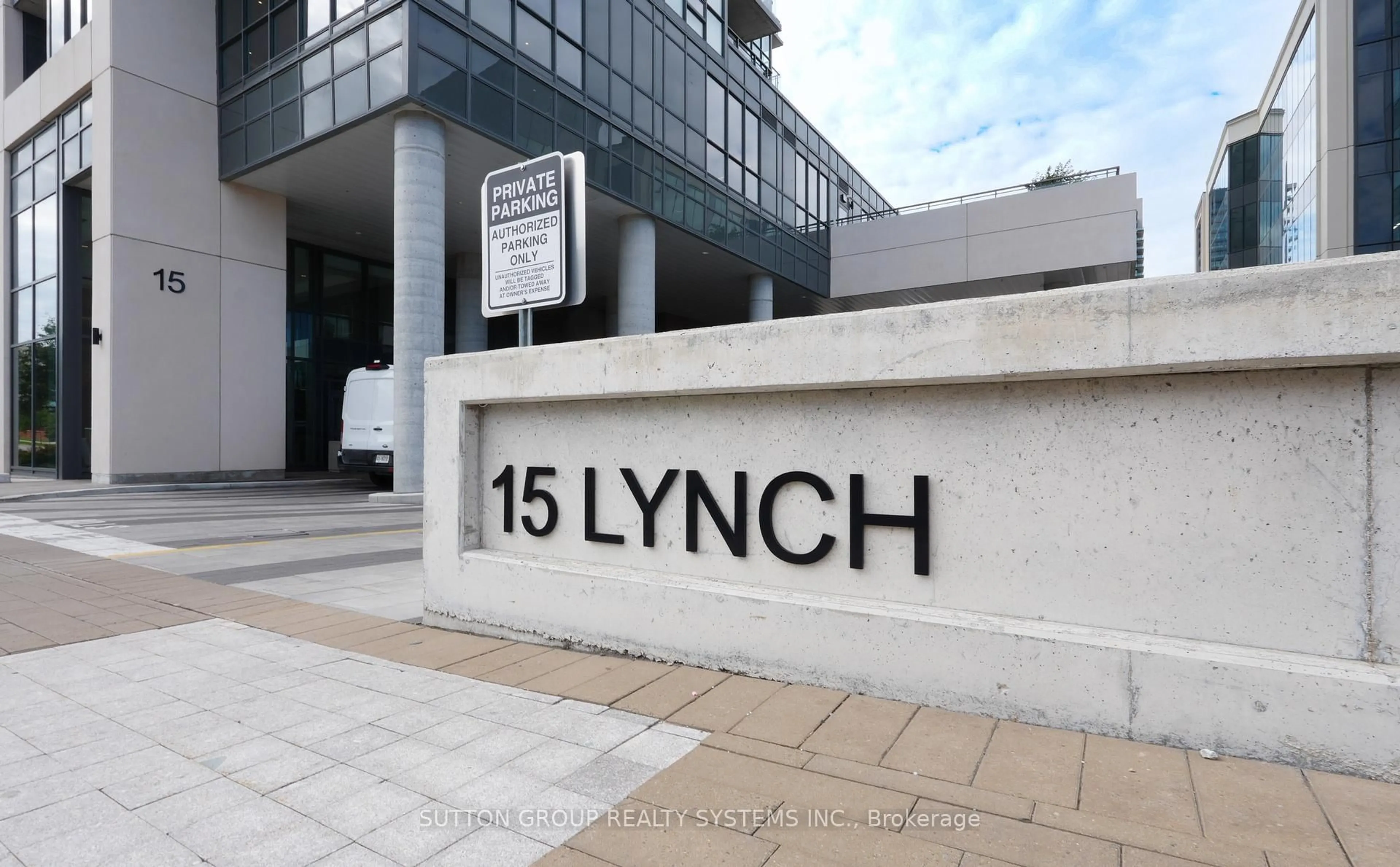 Indoor foyer for 15 Lynch St #1801, Brampton Ontario L0K 1E0