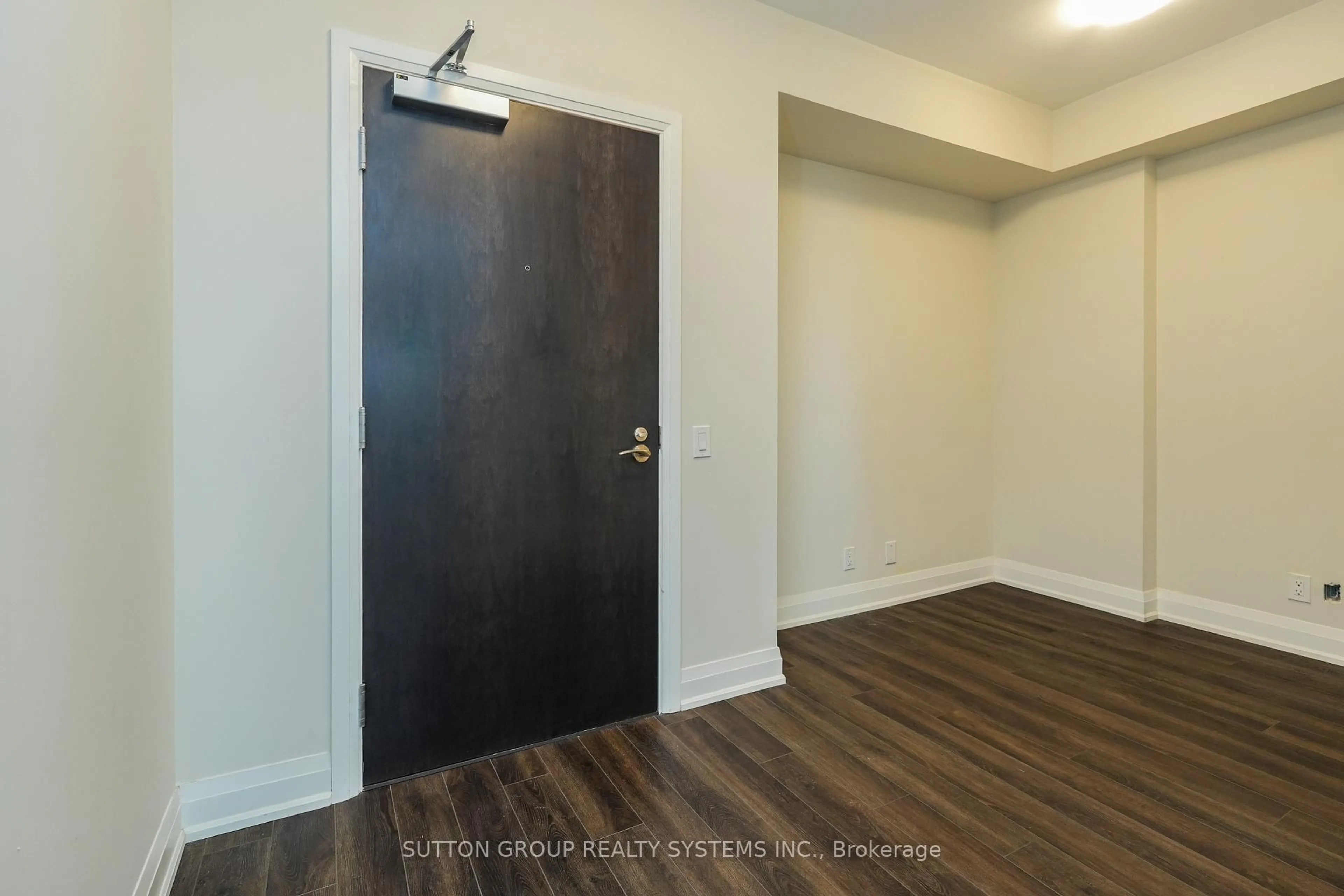 Indoor entryway for 15 Lynch St #1801, Brampton Ontario L0K 1E0