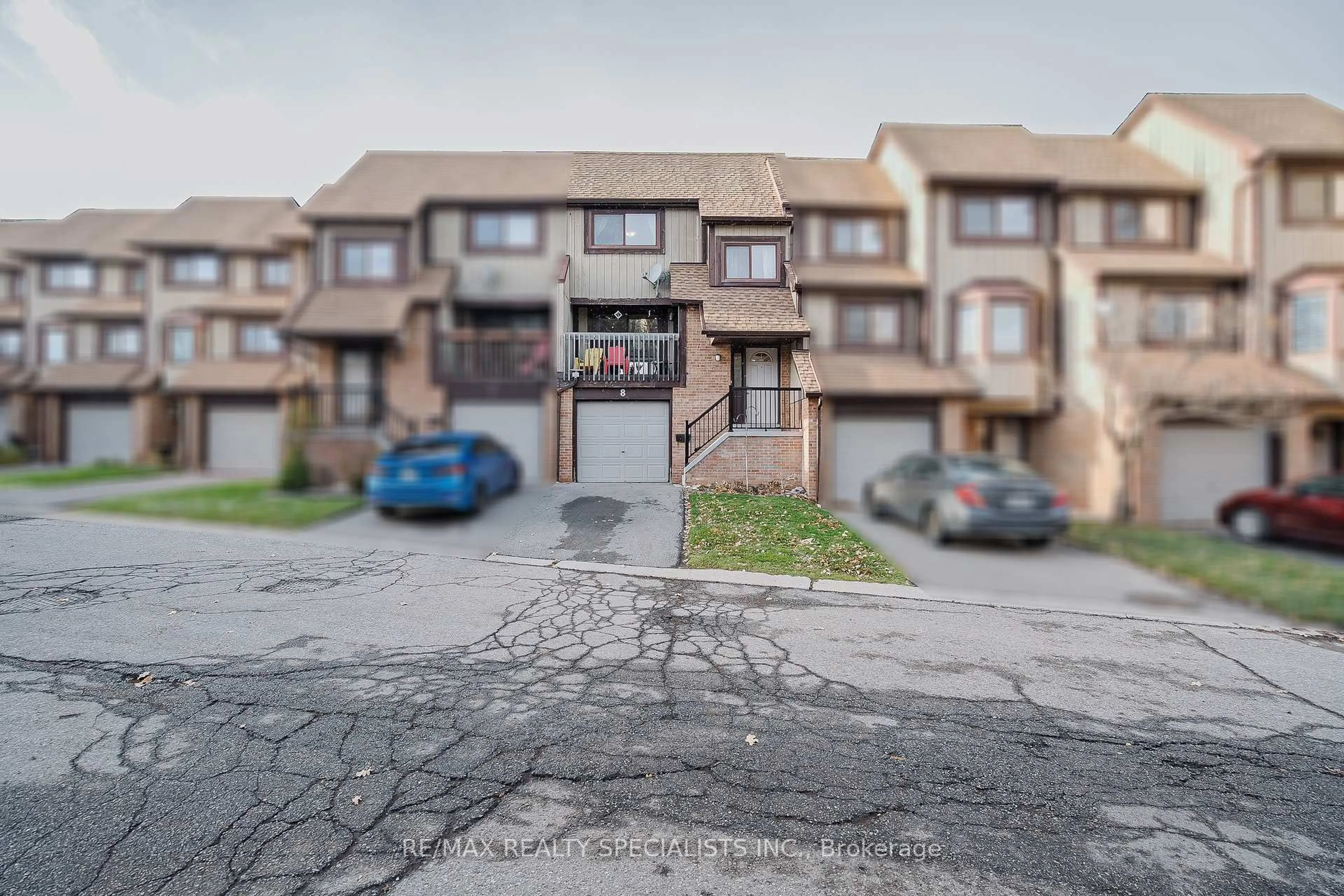 Unknown for 6780 Formentera Ave #8, Mississauga Ontario L5N 2L1