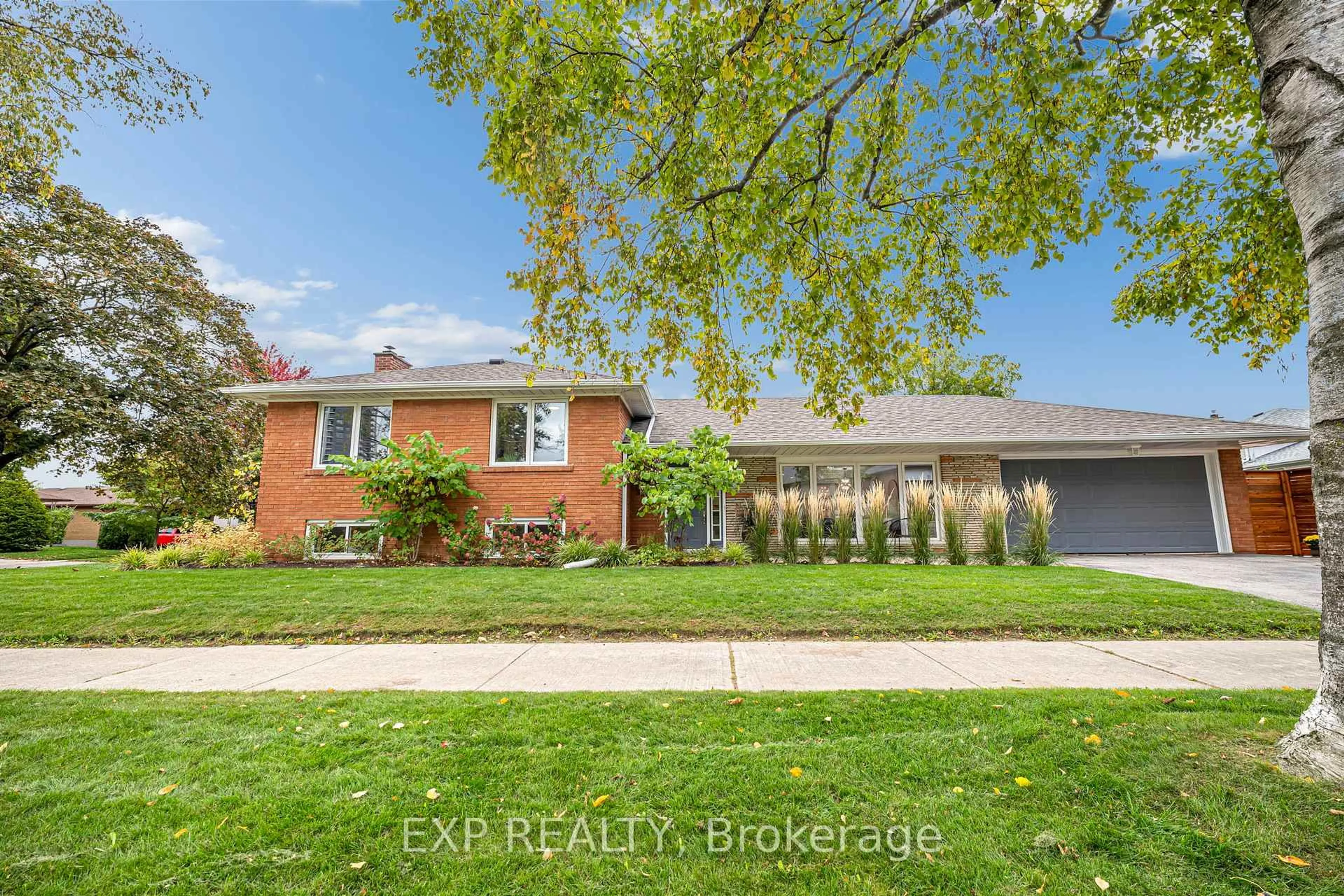 Home with brick exterior material, street for 29 Newell Crt, Toronto Ontario M9A 4T9