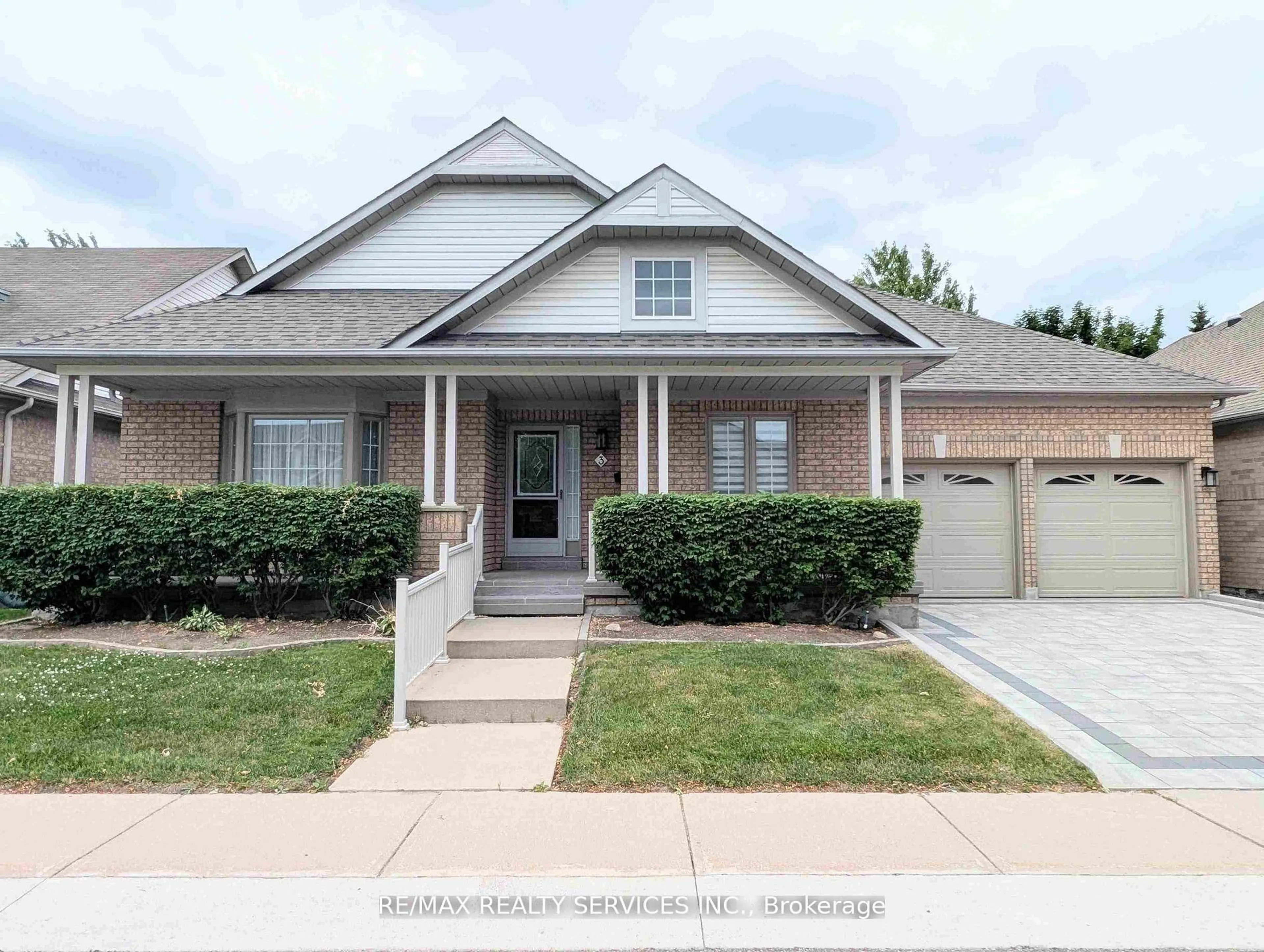 Home with brick exterior material, street for 3 Tuscany Lane, Brampton Ontario L6R 1W5