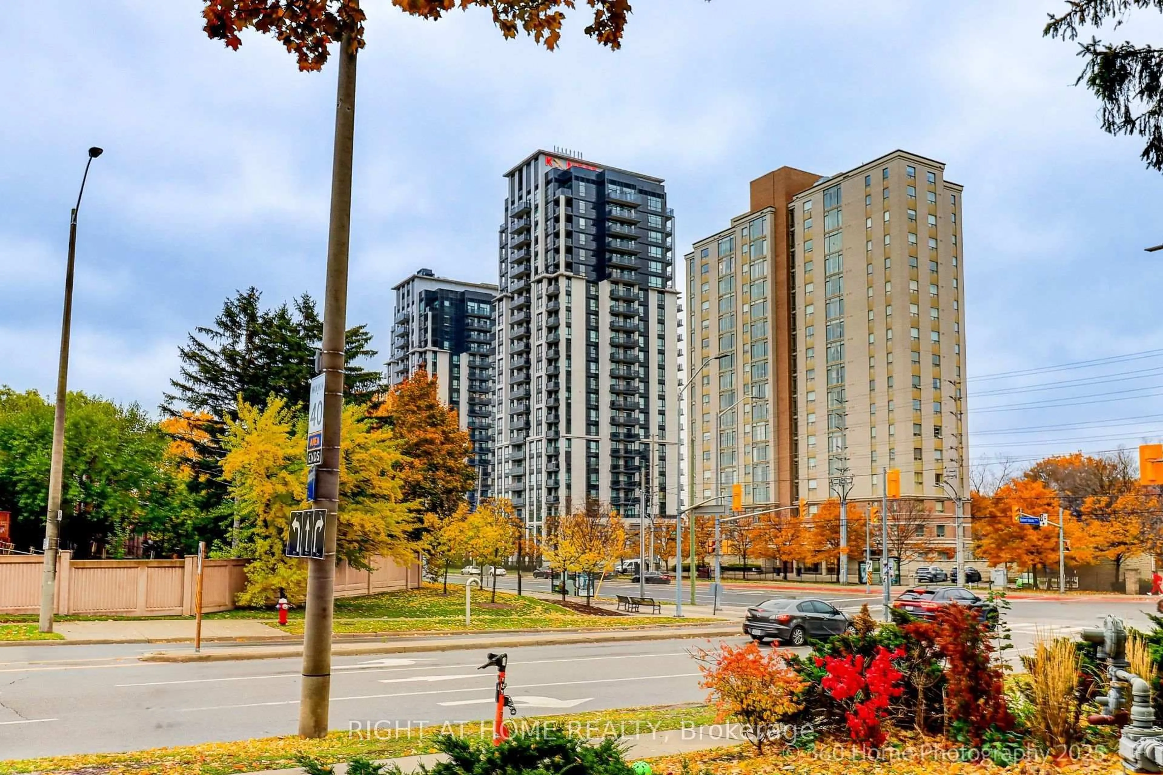 Unknown for 202 Burnhamthorpe Rd #605, Mississauga Ontario L5B 0A1