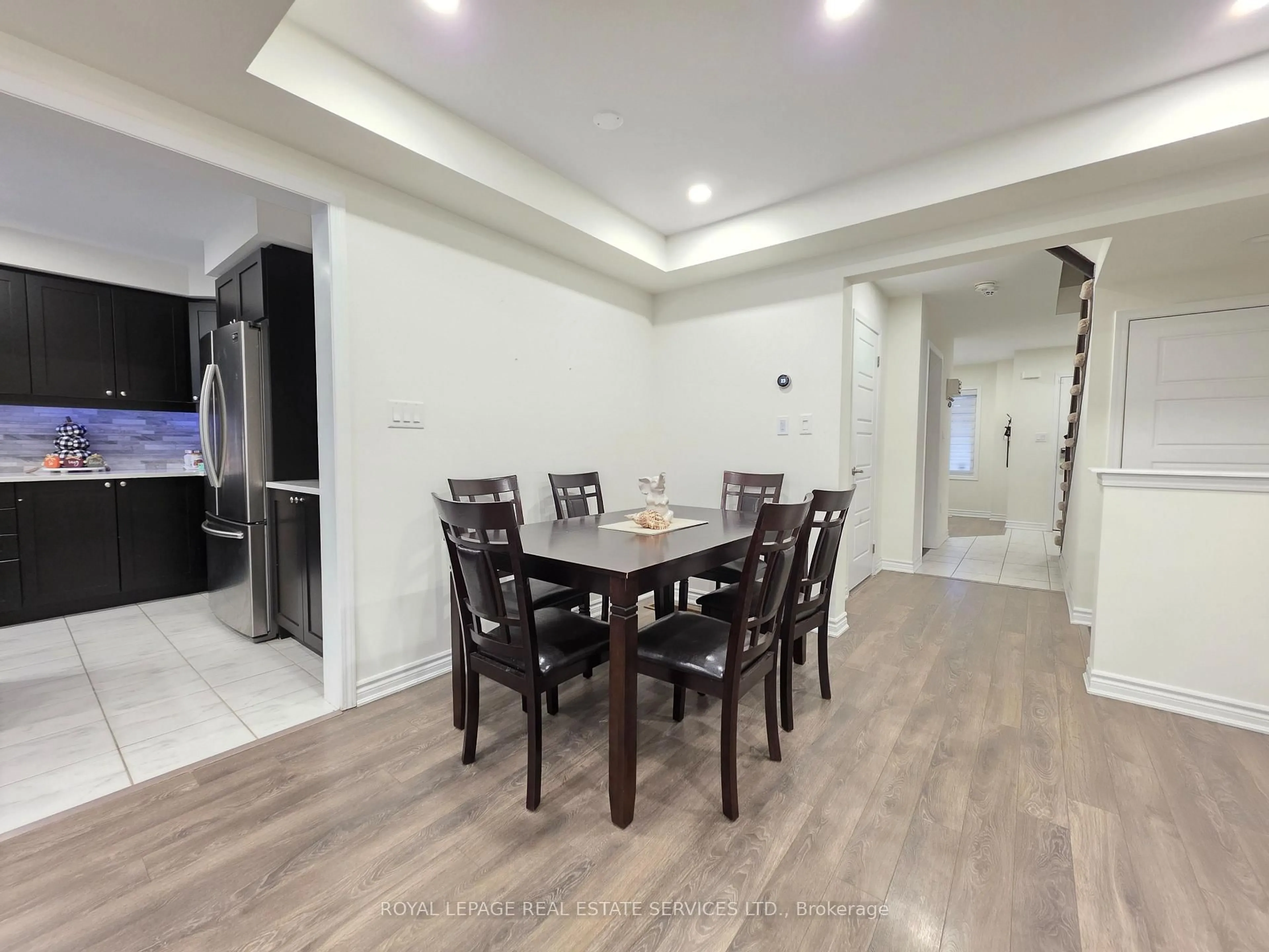 Dining room, unknown for 301 Beasley Terr, Milton Ontario L9E 1C5