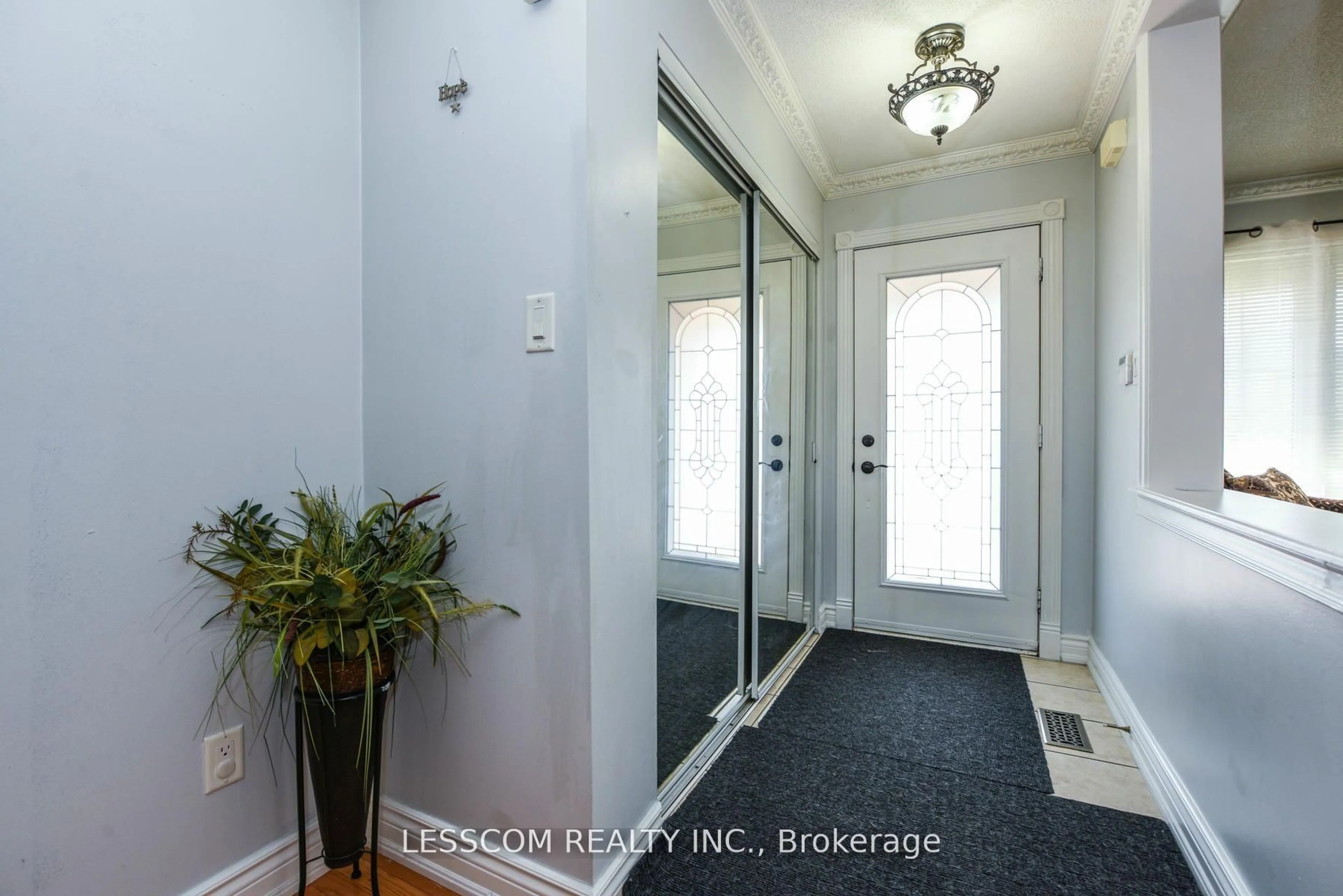 Indoor entryway for 30 Fairhill Ave, Brampton Ontario L7A 2E7
