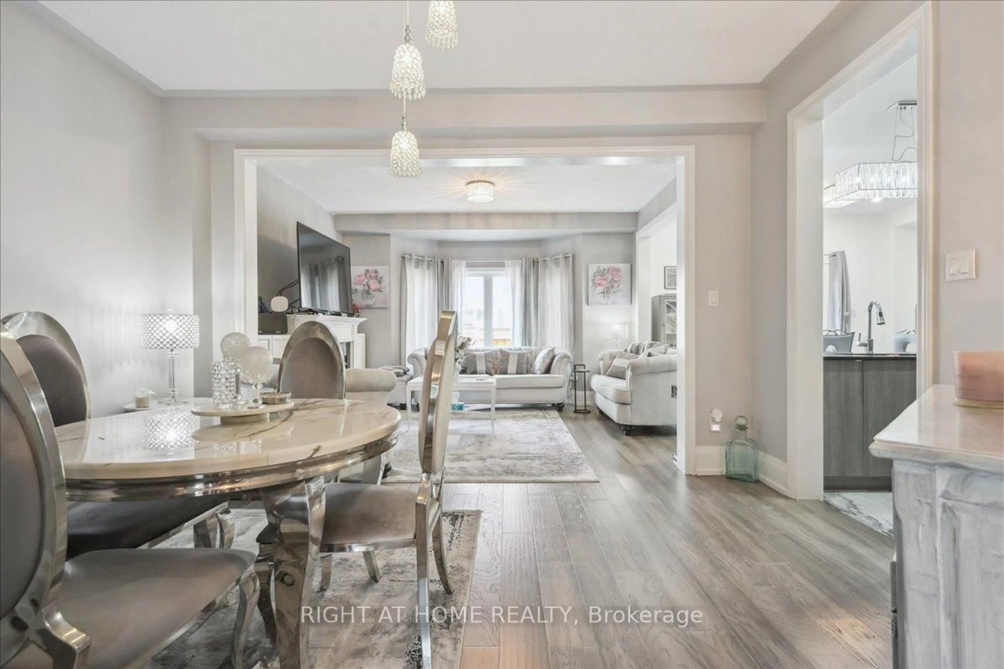 Dining room, unknown for 1449 Laurier Ave, Milton Ontario L9T 6J4