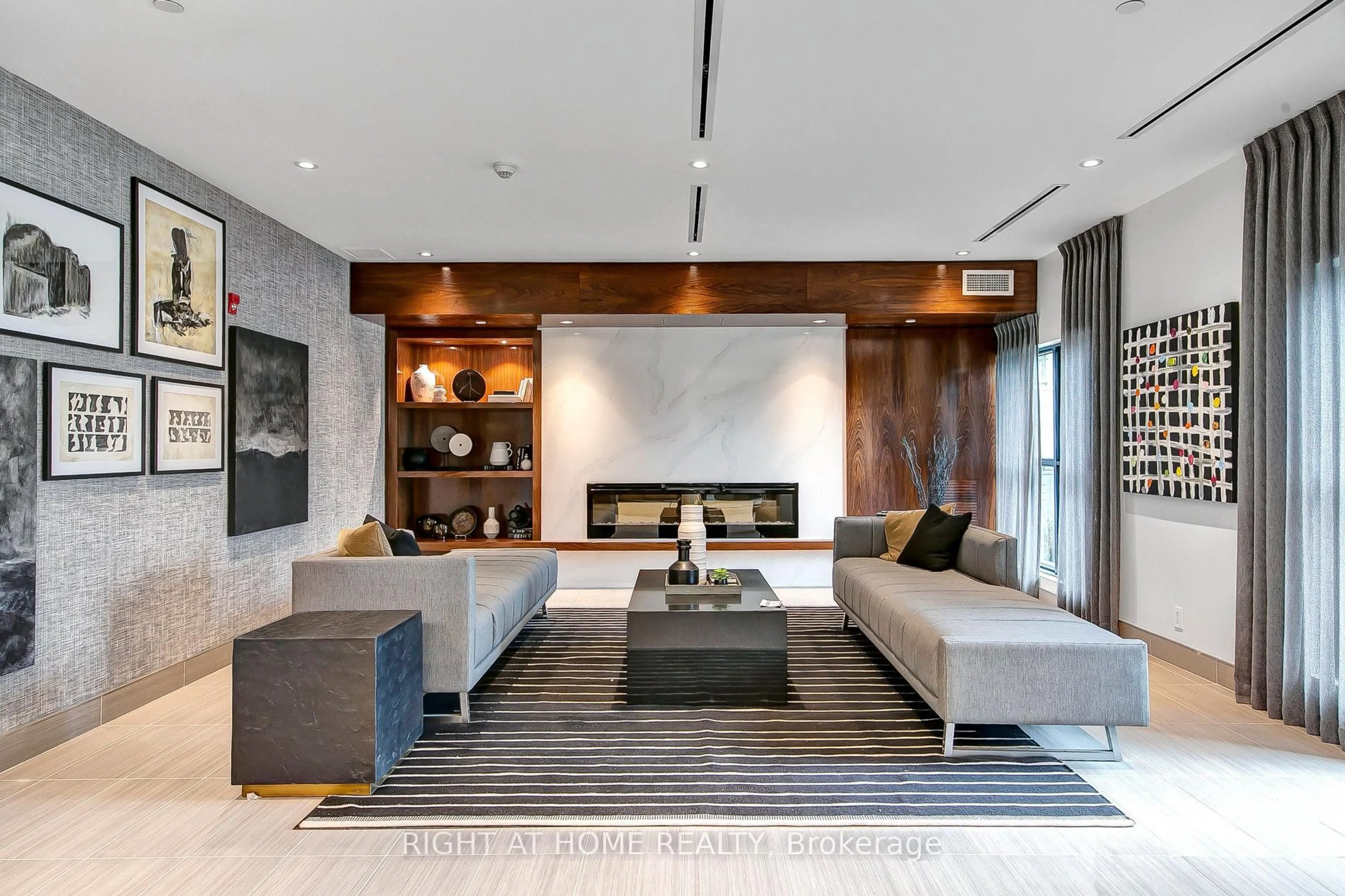 Lobby for 102 Grovewood Common #603, Oakville Ontario L6H 0X2