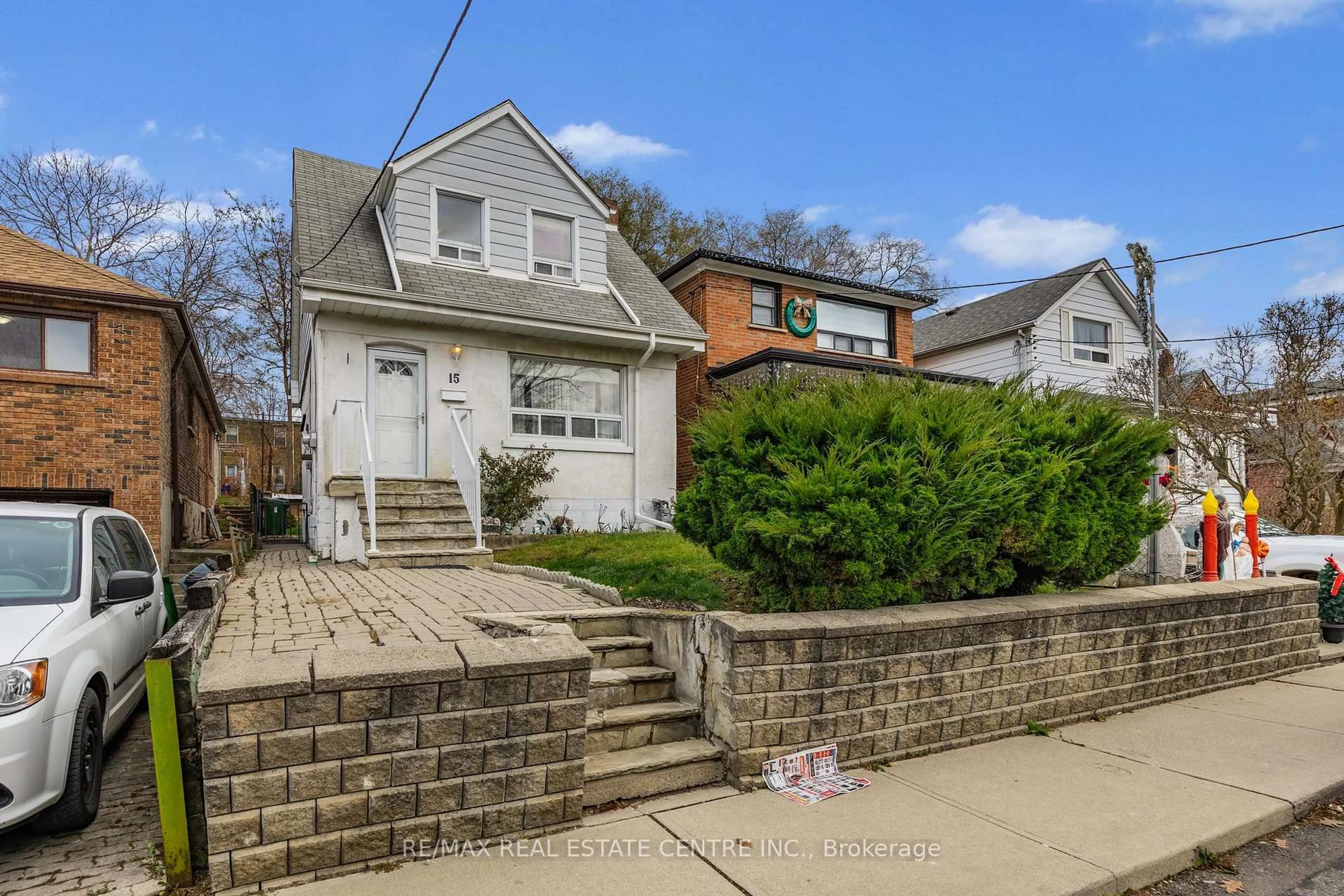 Unknown for 15 Cliff St, Toronto Ontario M6N 4L7