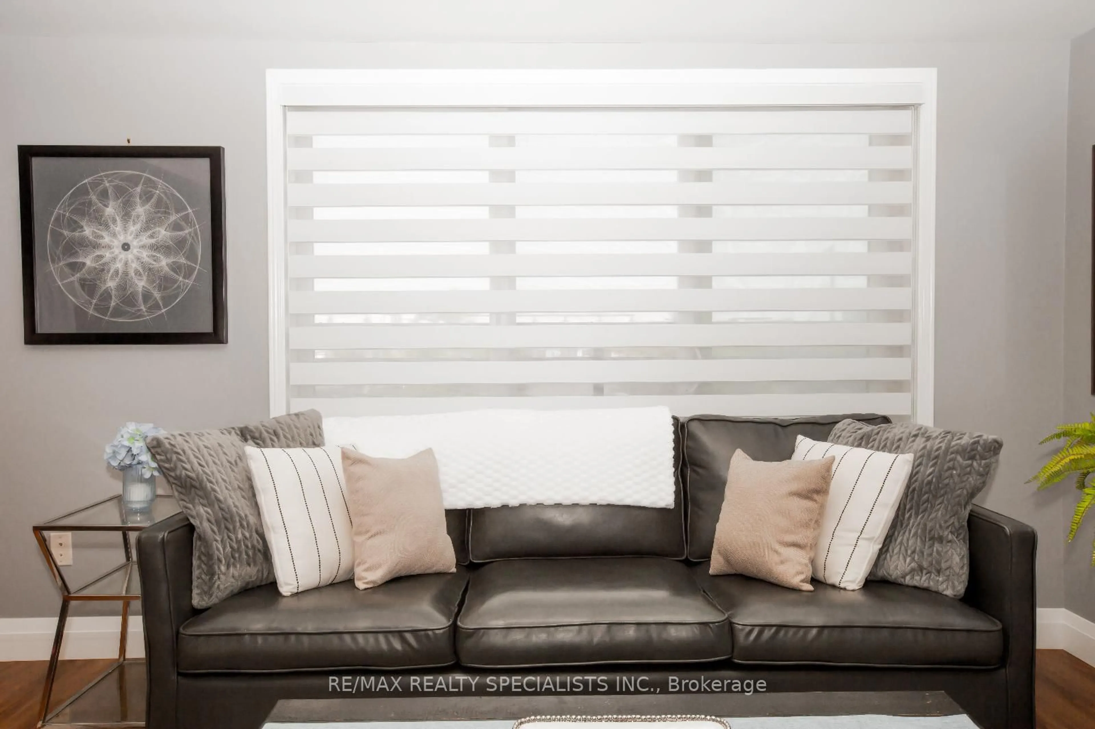 Living room with furniture, unknown for 60 Fairwood Circ #78, Brampton Ontario L6R 0Y6