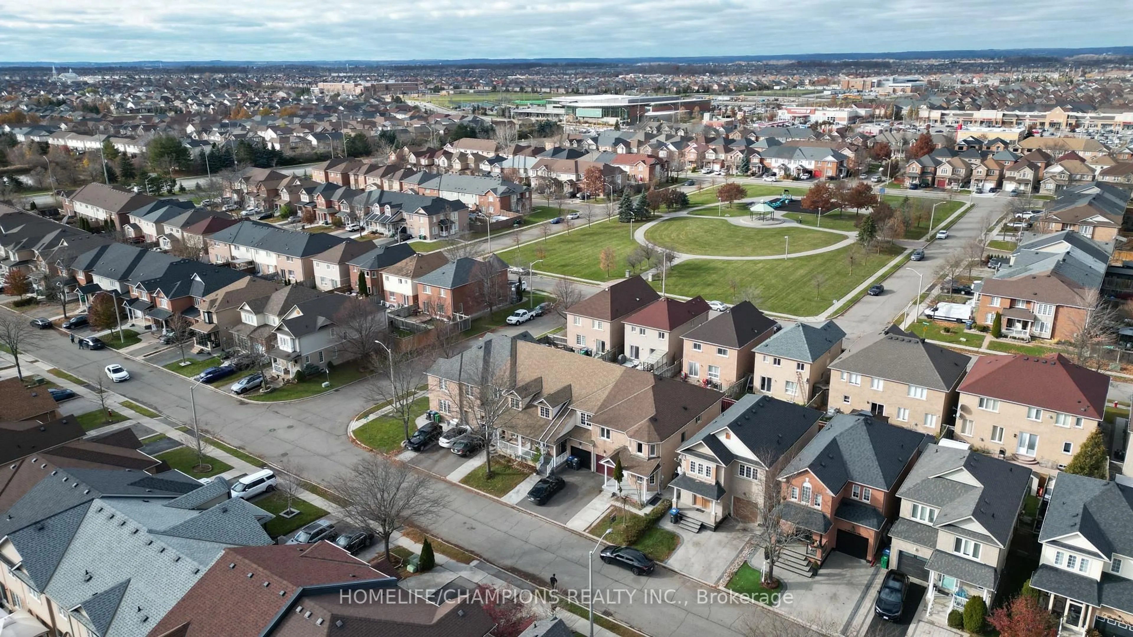 A pic from outside/outdoor area/front of a property/back of a property/a pic from drone, street for 15 Redfinch Way, Brampton Ontario L7A 2B2