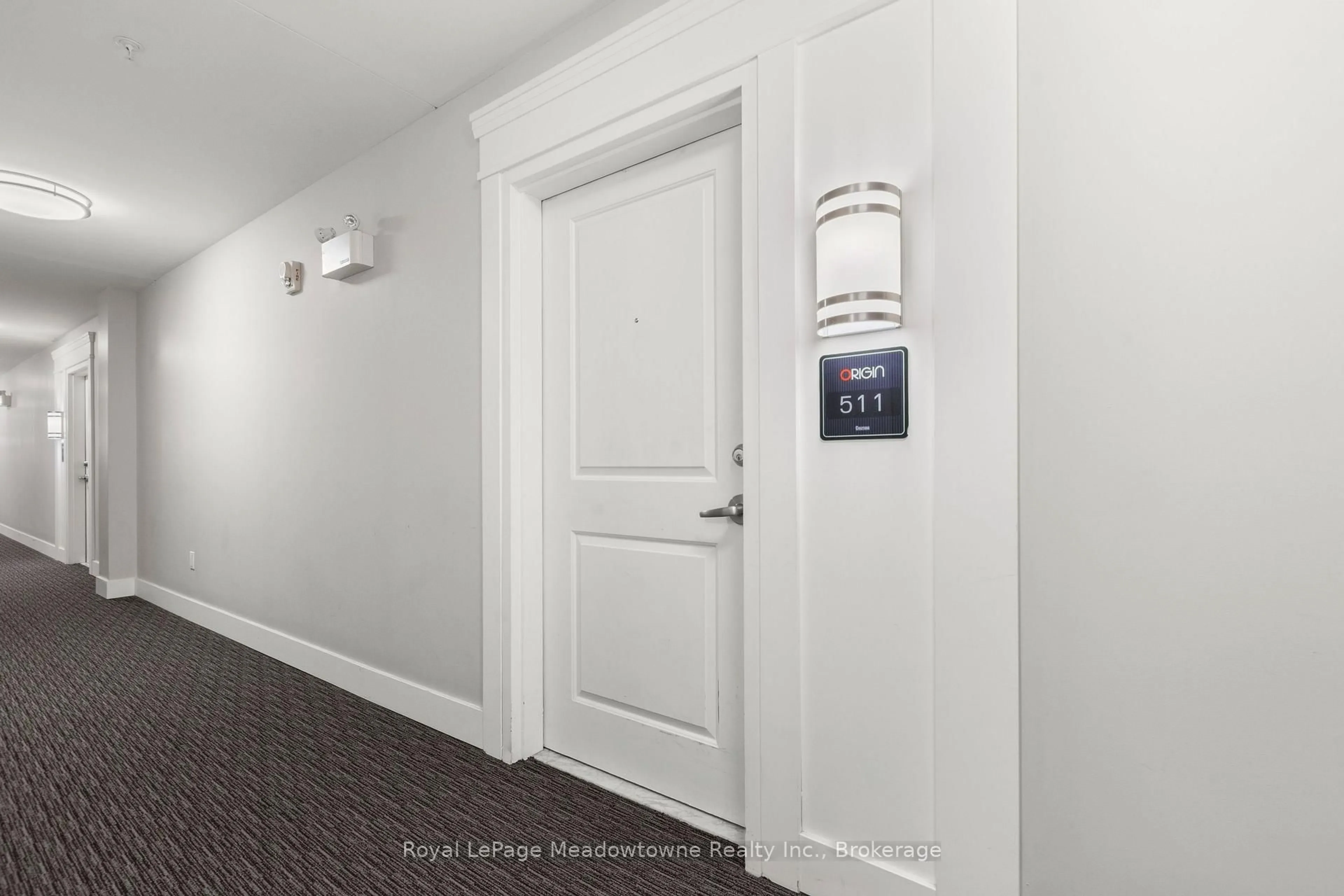 Indoor entryway for 630 Sauve St #511, Milton Ontario L9T 9A6