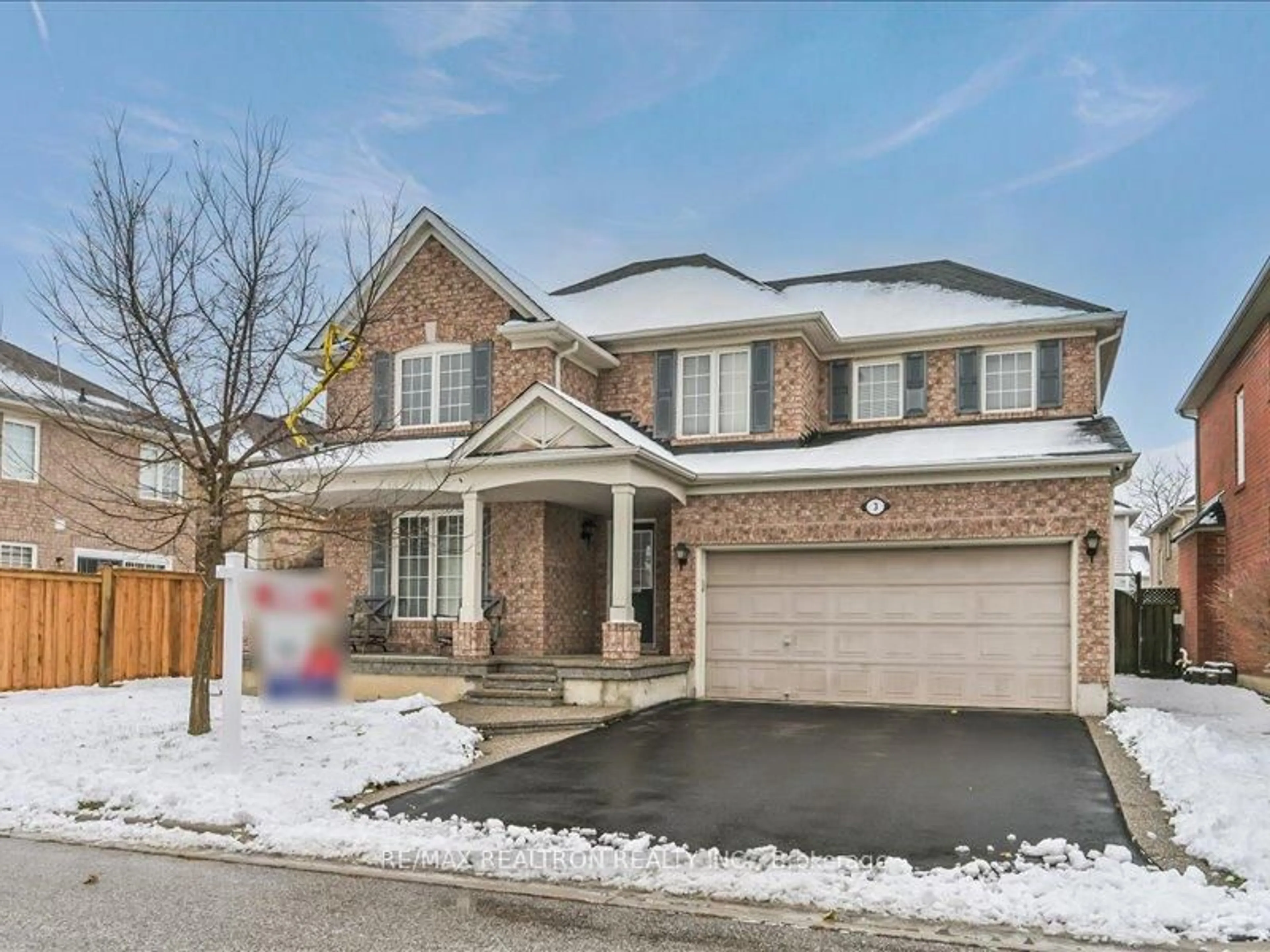 Home with brick exterior material, street for 3 Misty Brook Cres, Brampton Ontario L7A 2S9