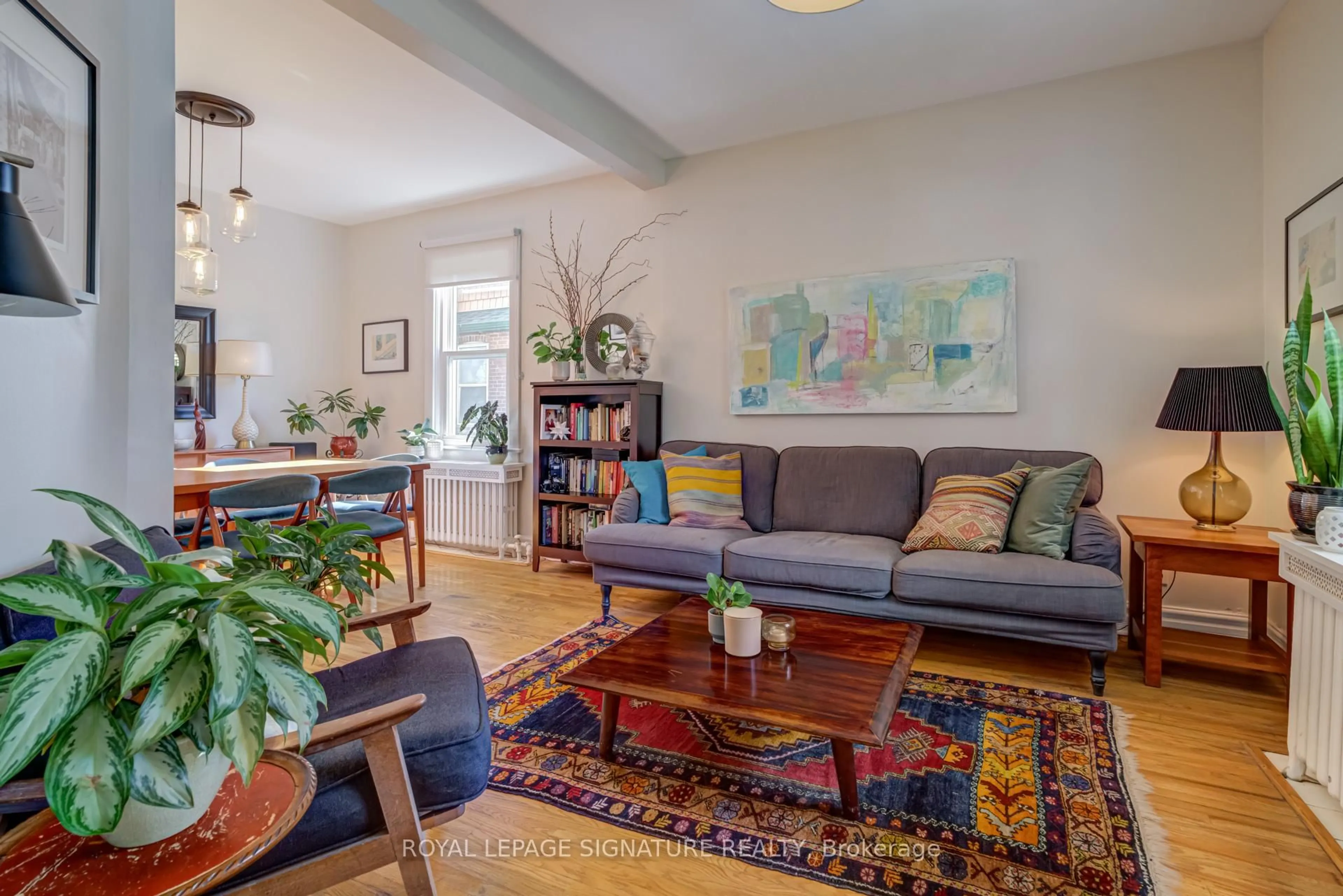 Living room with furniture, unknown for 87 Twenty Fourth St, Toronto Ontario M8V 3N7