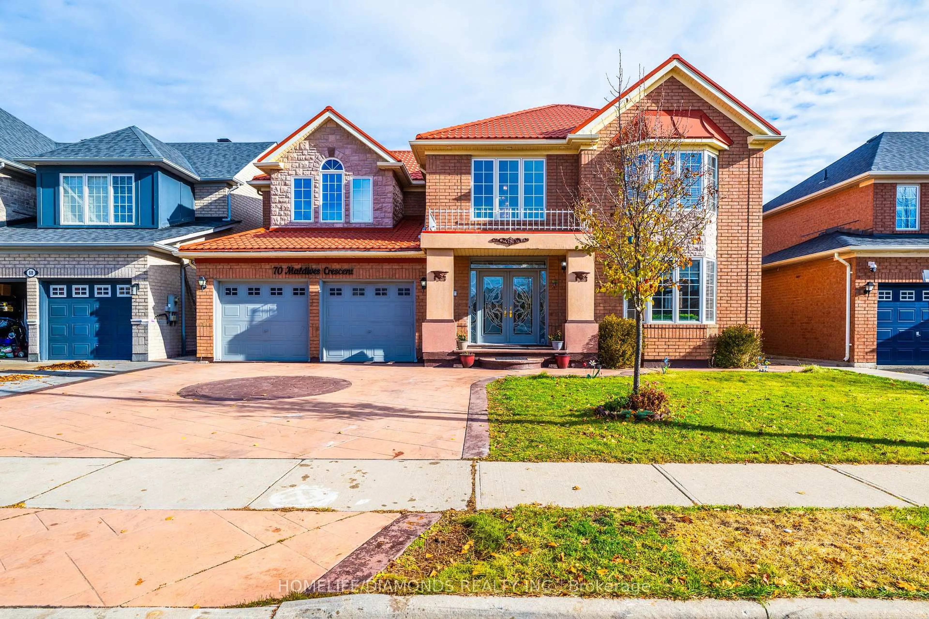 Home with brick exterior material, street for 70 Maldives Cres, Brampton Ontario L6P 1L1