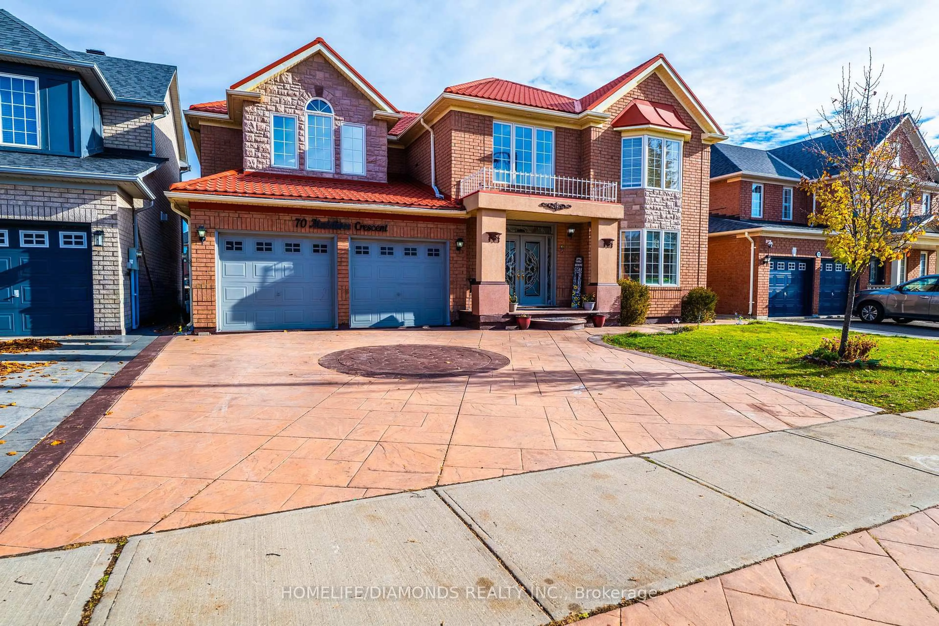 Home with brick exterior material, street for 70 Maldives Cres, Brampton Ontario L6P 1L1