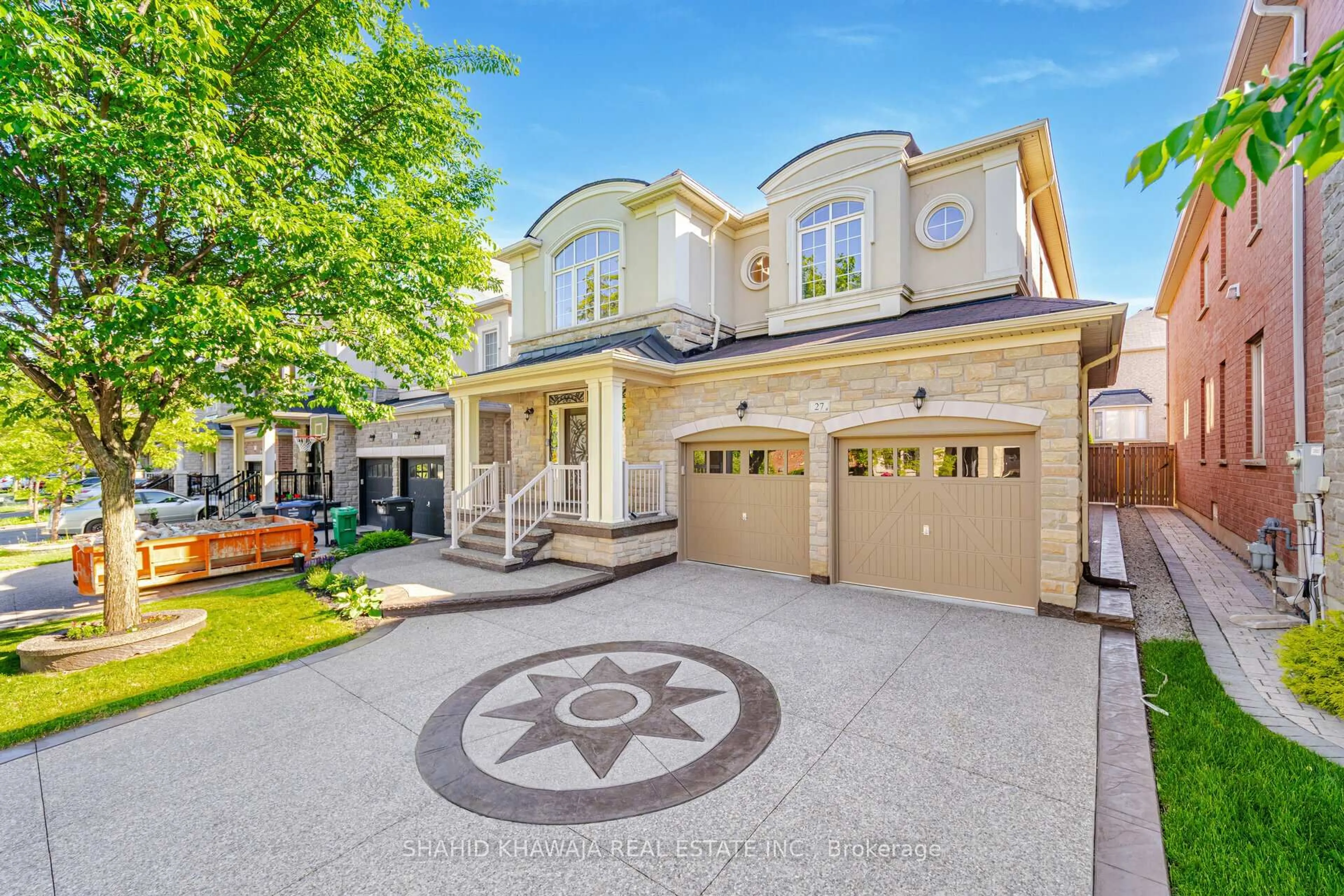 Unknown for 27 Lampman Cres, Brampton Ontario L6X 0E4