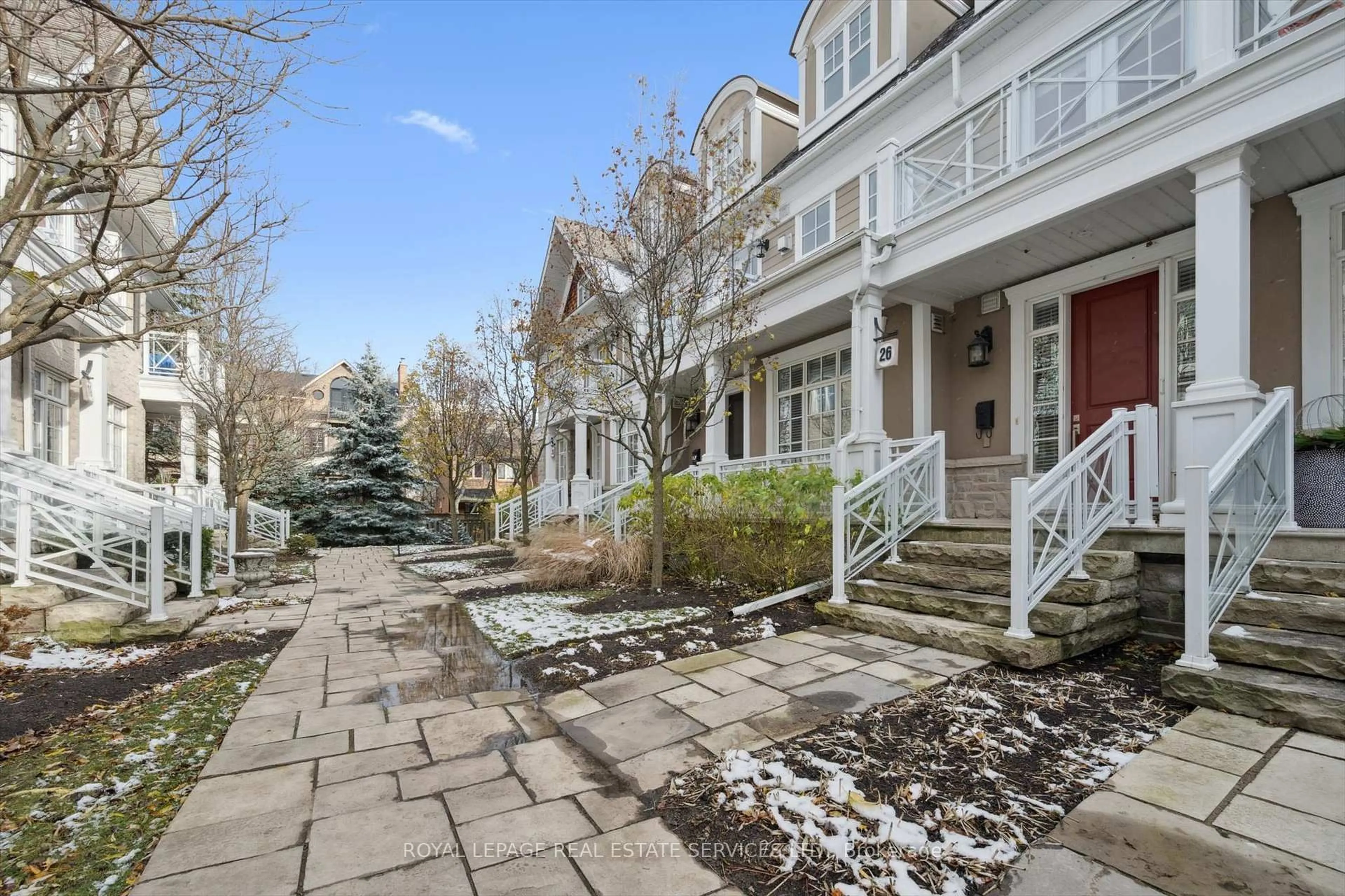 Patio, street for 2369 Ontario St #26, Oakville Ontario L6L 1A6