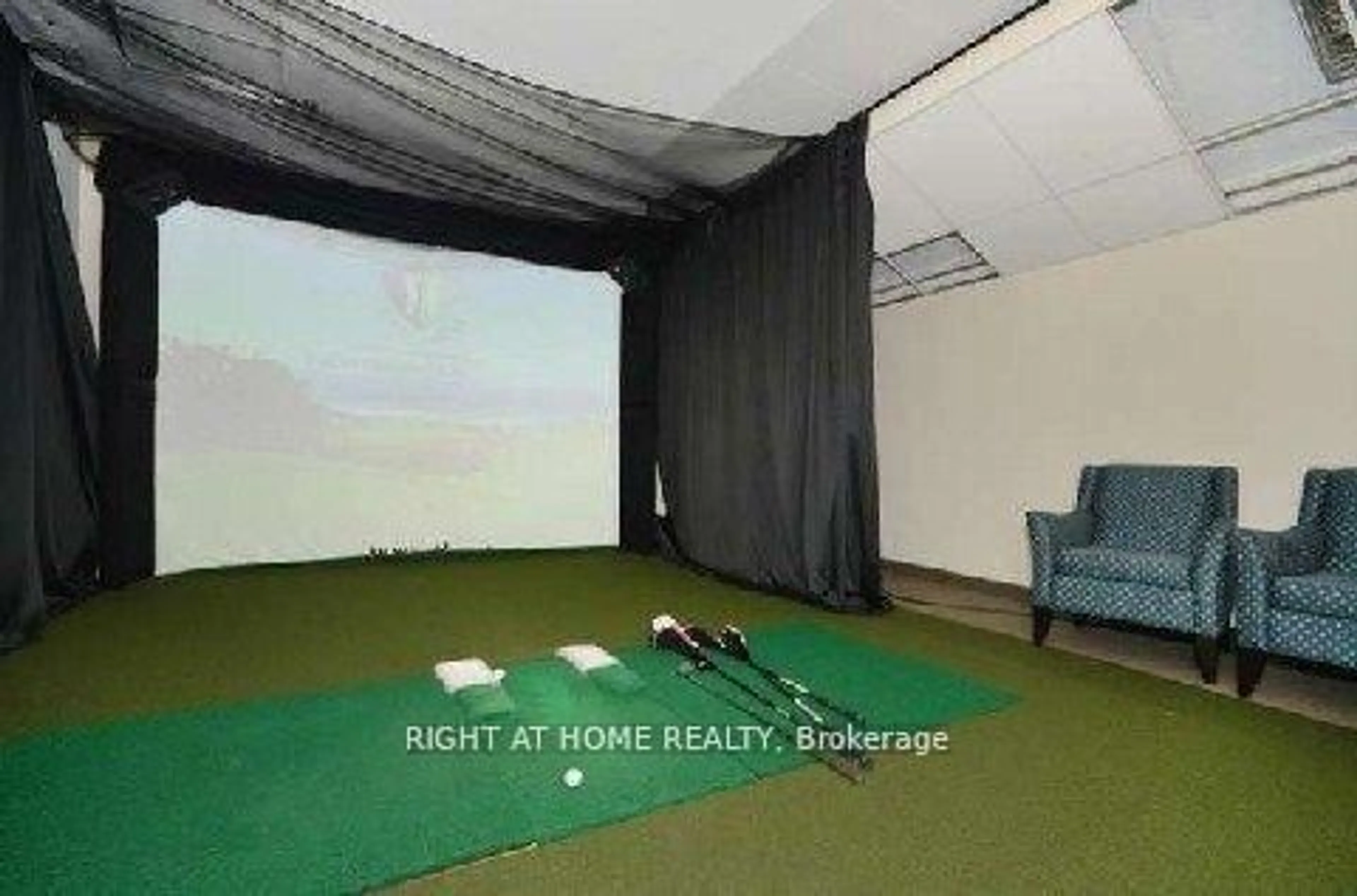 A pic of a room for 1060 Sheppard Ave #519, Toronto Ontario M3J 0G7