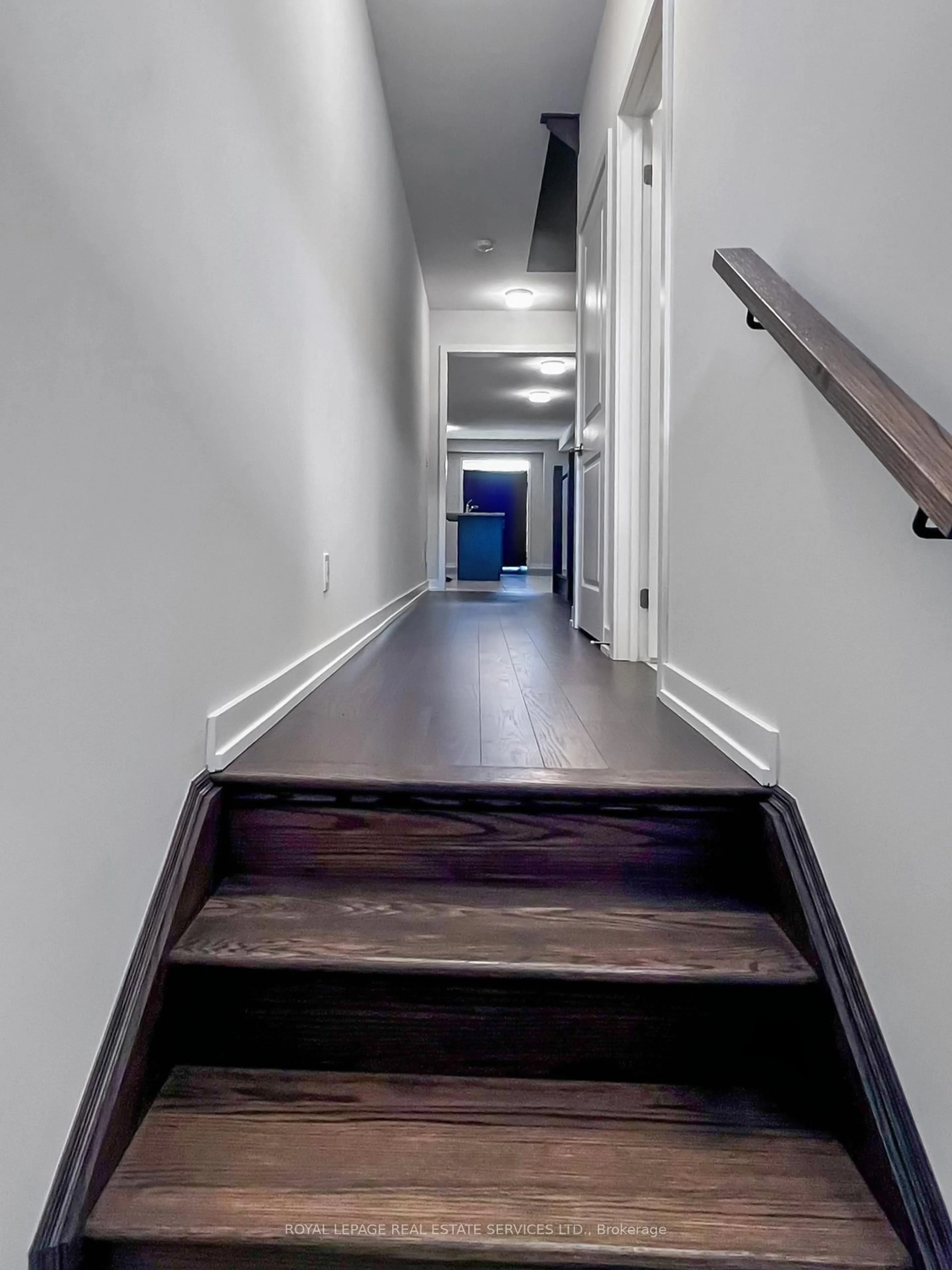 Unknown for 1215 Dartmouth Cres, Oakville Ontario L6H 8C1