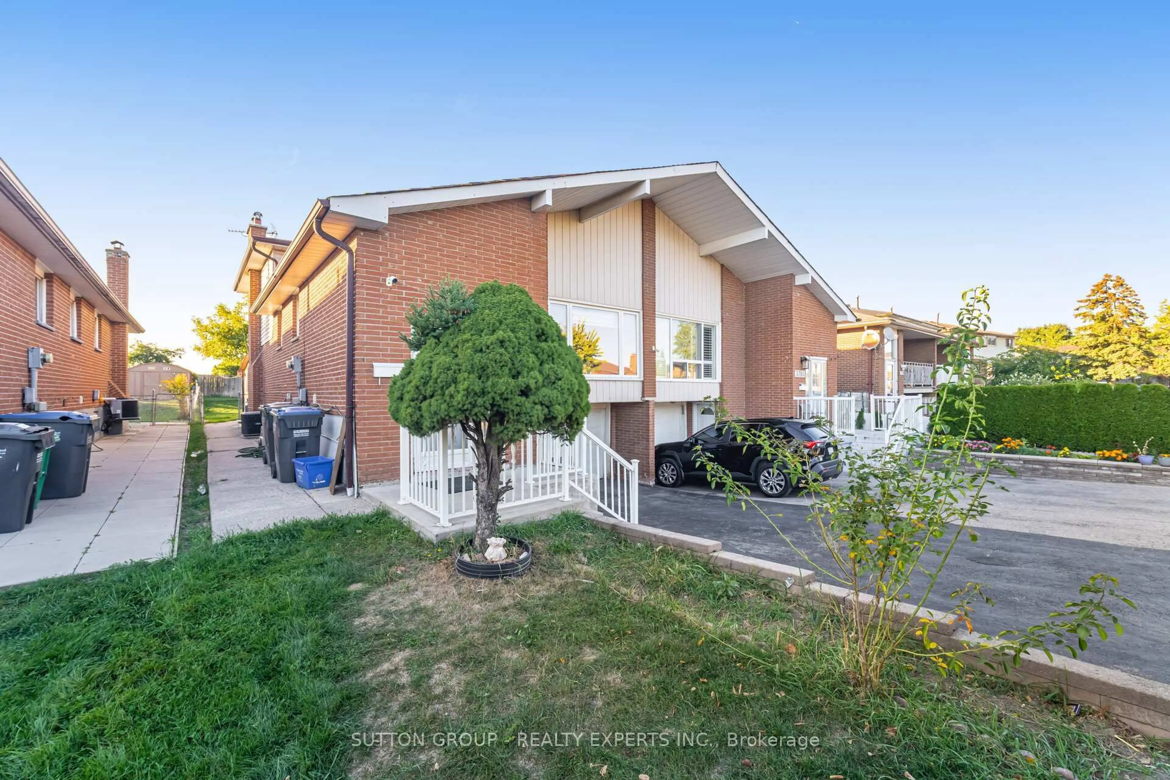 Unknown for 3783 Keenan Cres, Mississauga Ontario L4T 3M1
