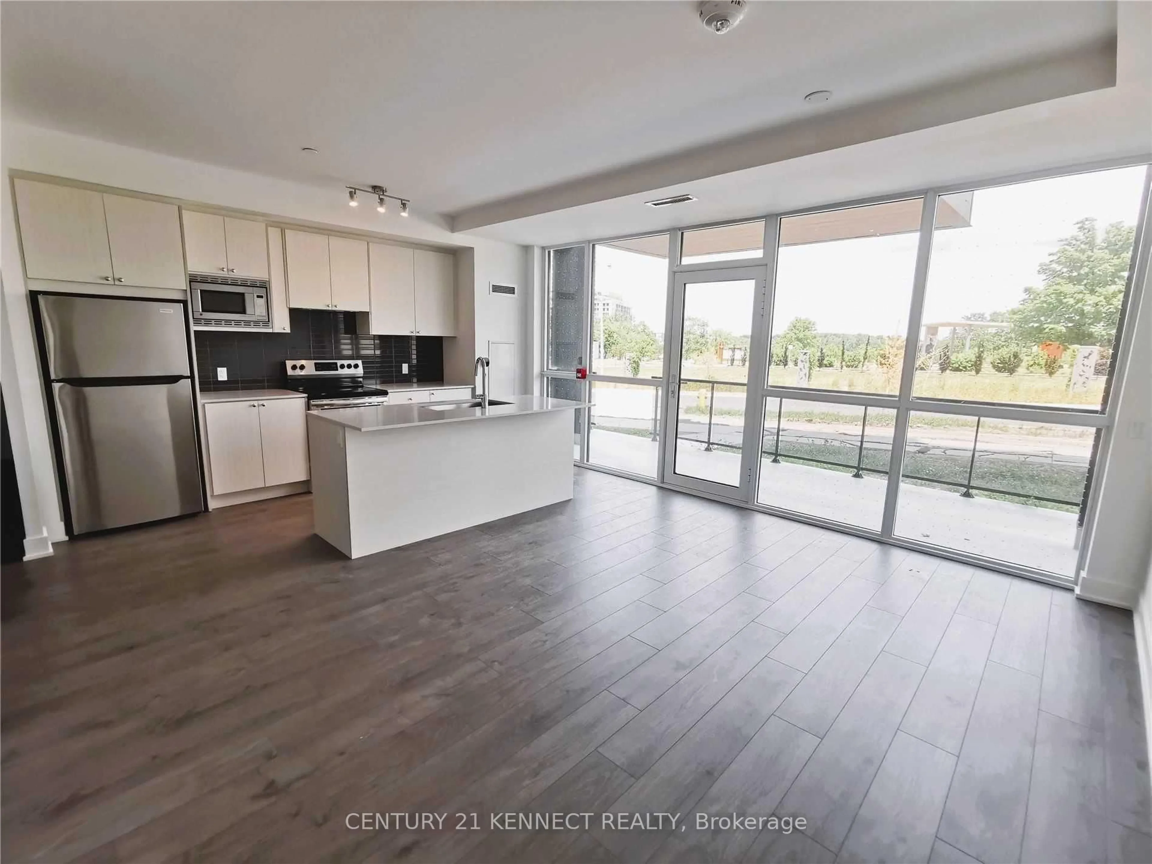 Open concept kitchen, unknown for 60 George Butchart Dr #TH 3, Toronto Ontario M3K 0E1