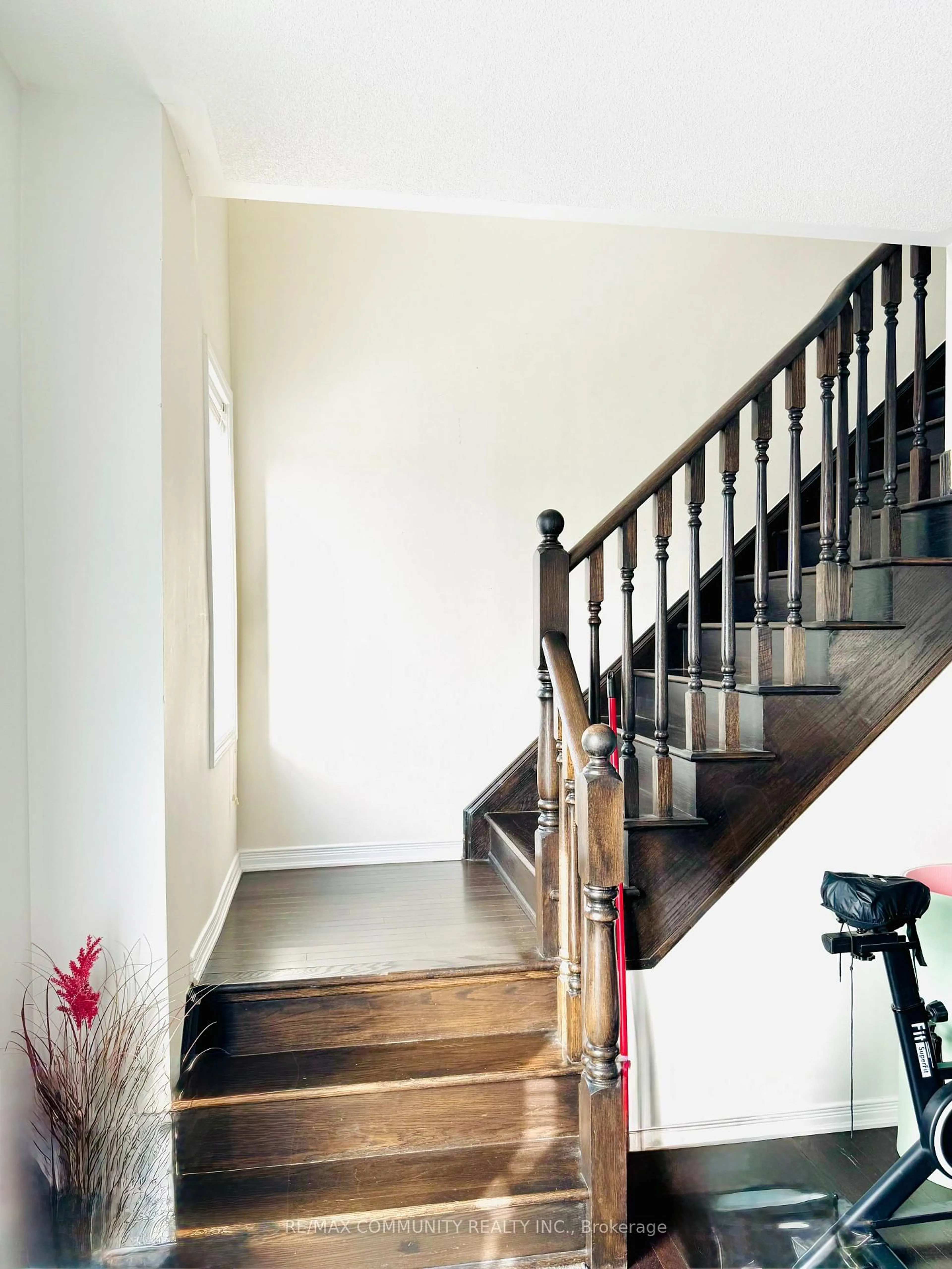 Stairs for 2 Melbrit Lane, Caledon Ontario L7C 4C9