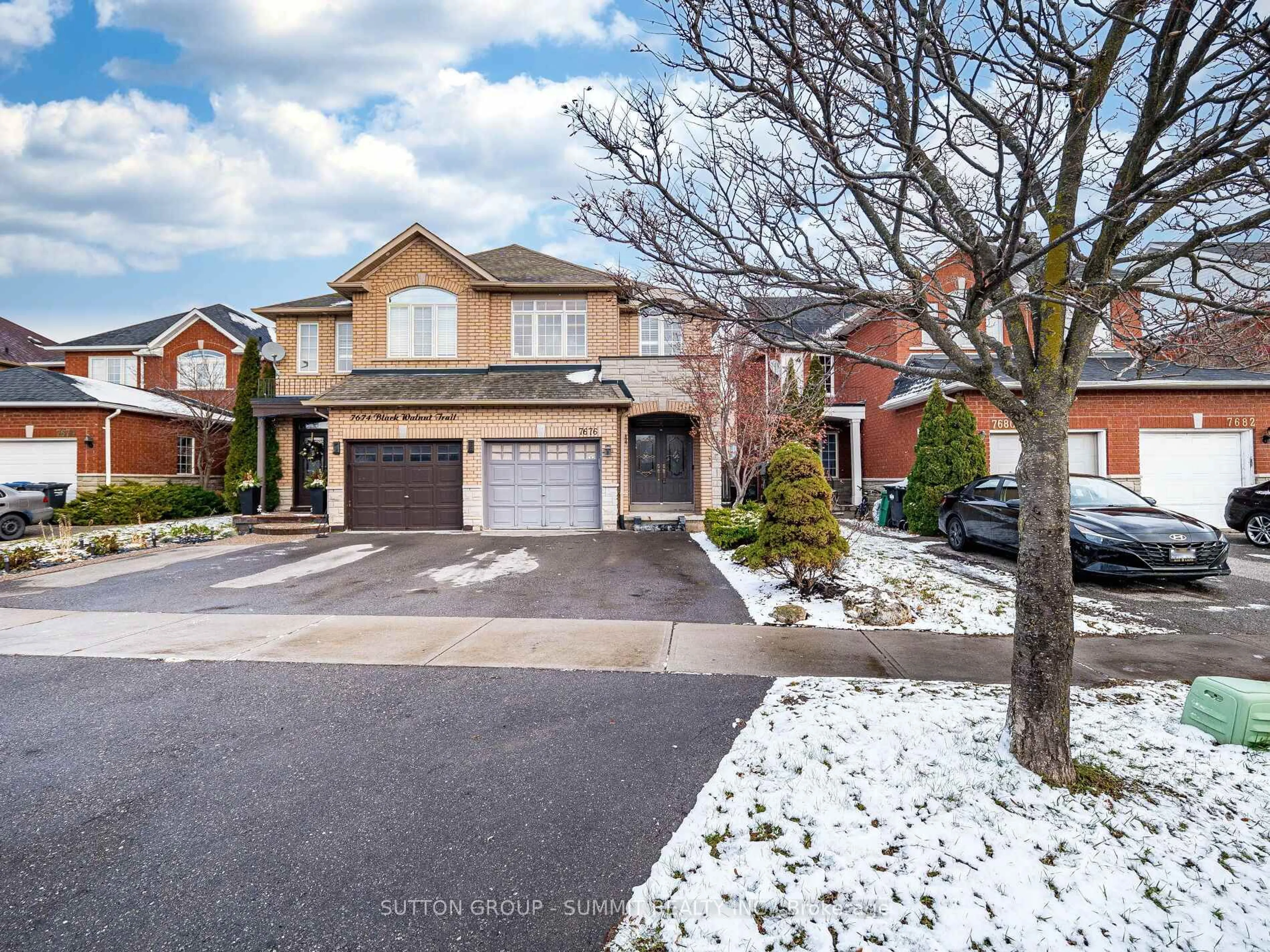 Home with brick exterior material, street for 7676 BLACK WALNUT Tr, Mississauga Ontario L5N 8A6