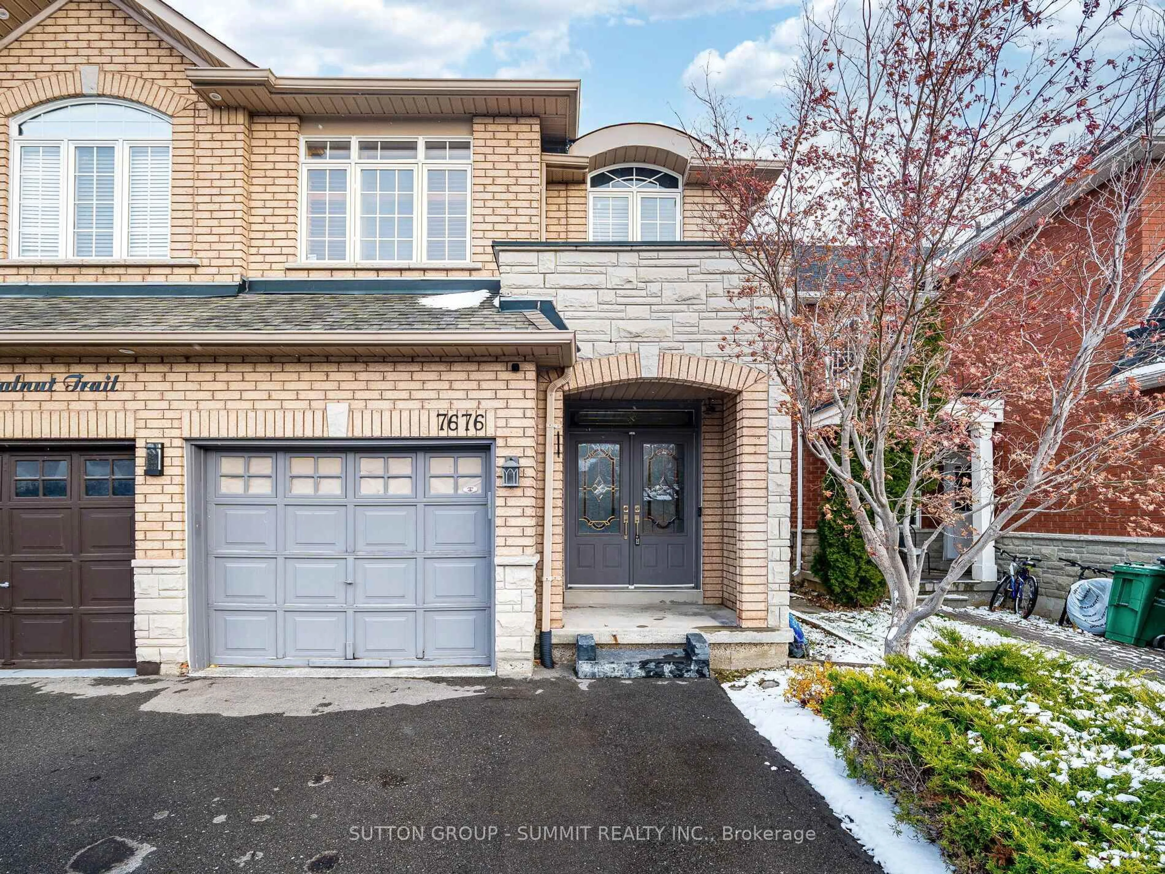 Home with brick exterior material, street for 7676 BLACK WALNUT Tr, Mississauga Ontario L5N 8A6