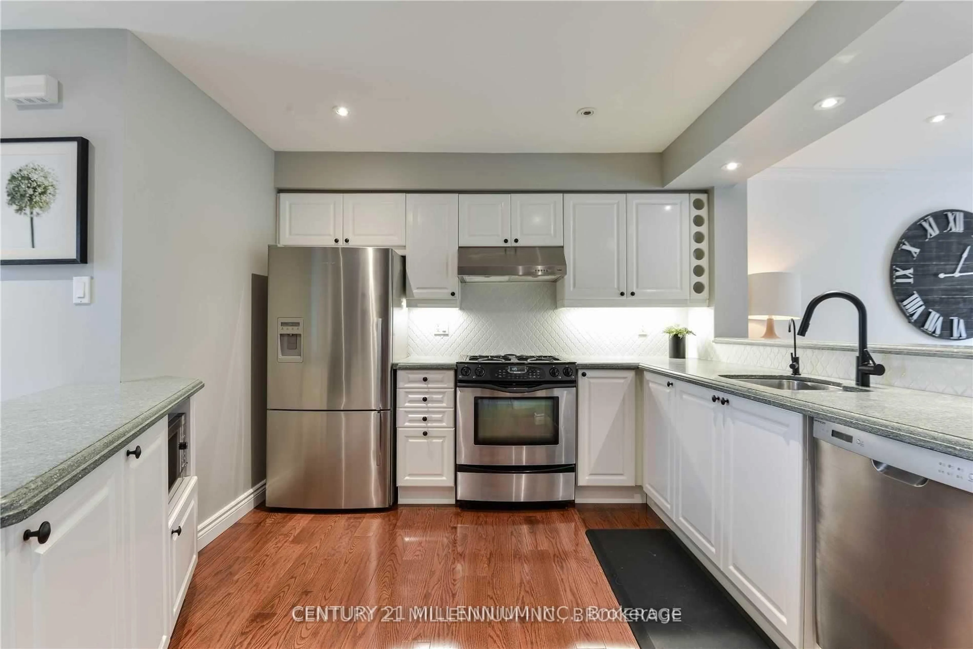 Unknown for 32 Gardenia Way, Caledon Ontario L7C 1B2