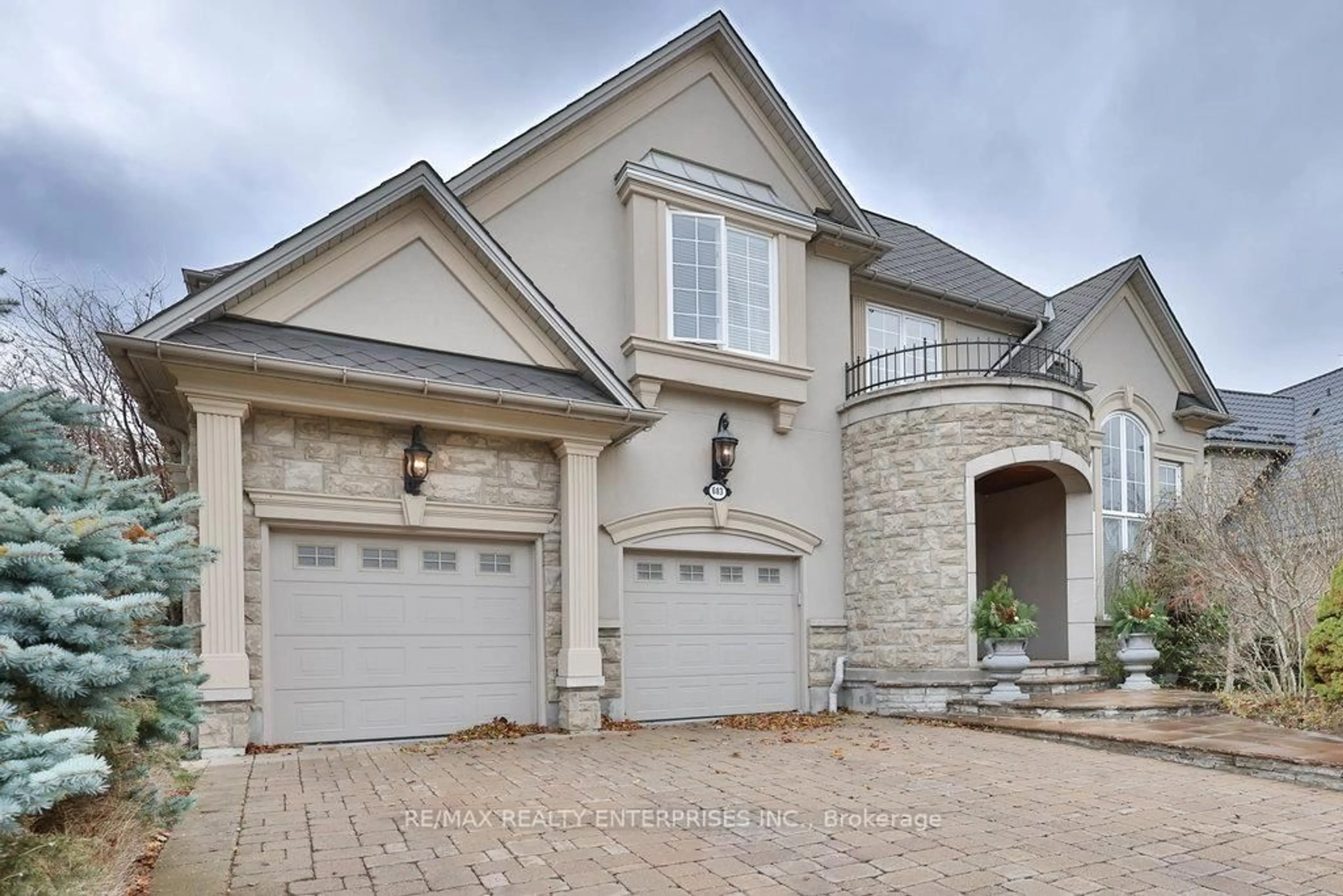 Home with brick exterior material, street for 683 Canyon St, Mississauga Ontario L5H 4L9