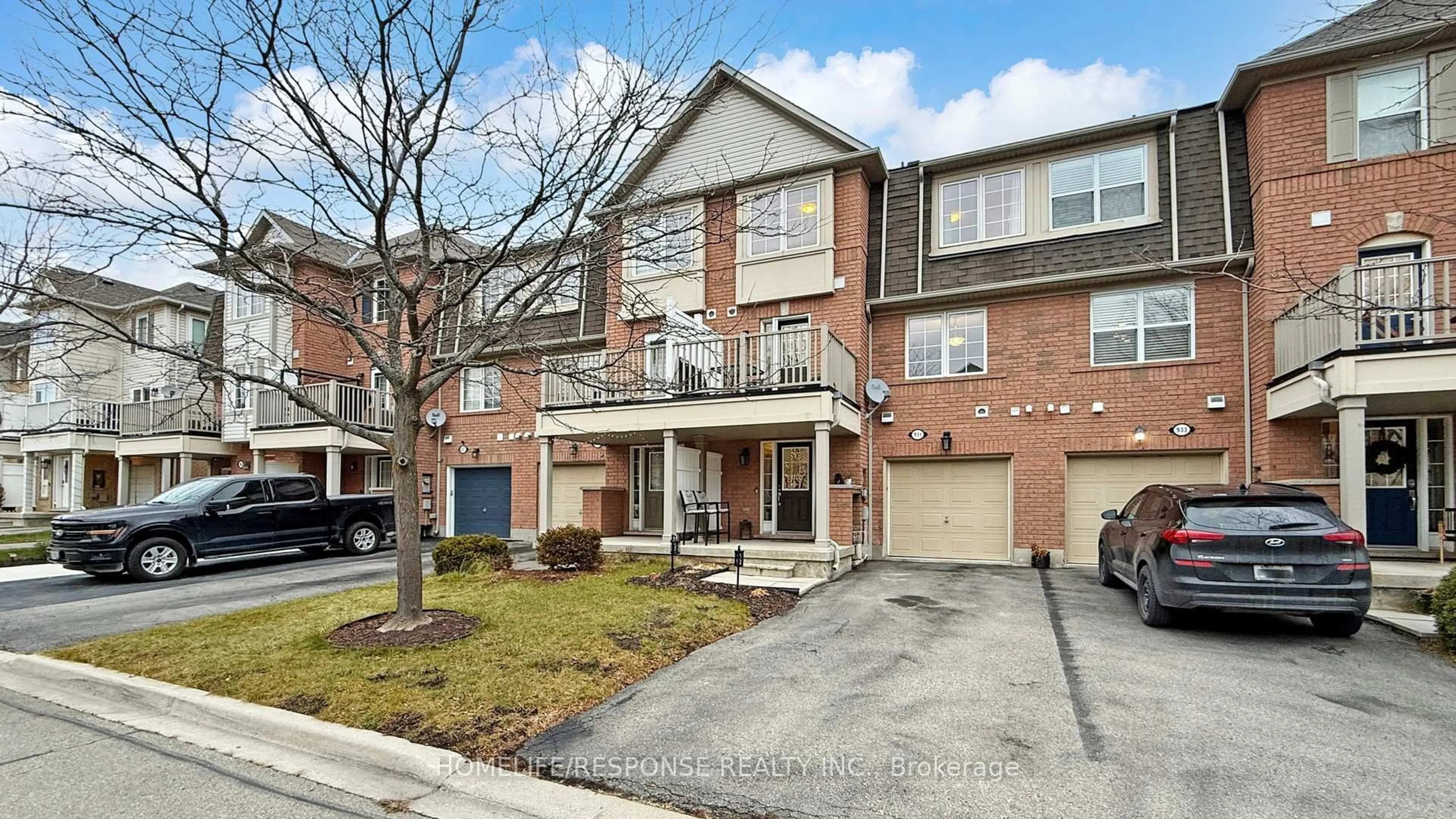 Home with brick exterior material, street for 931 Deverell Pl, Milton Ontario L9T 0M3