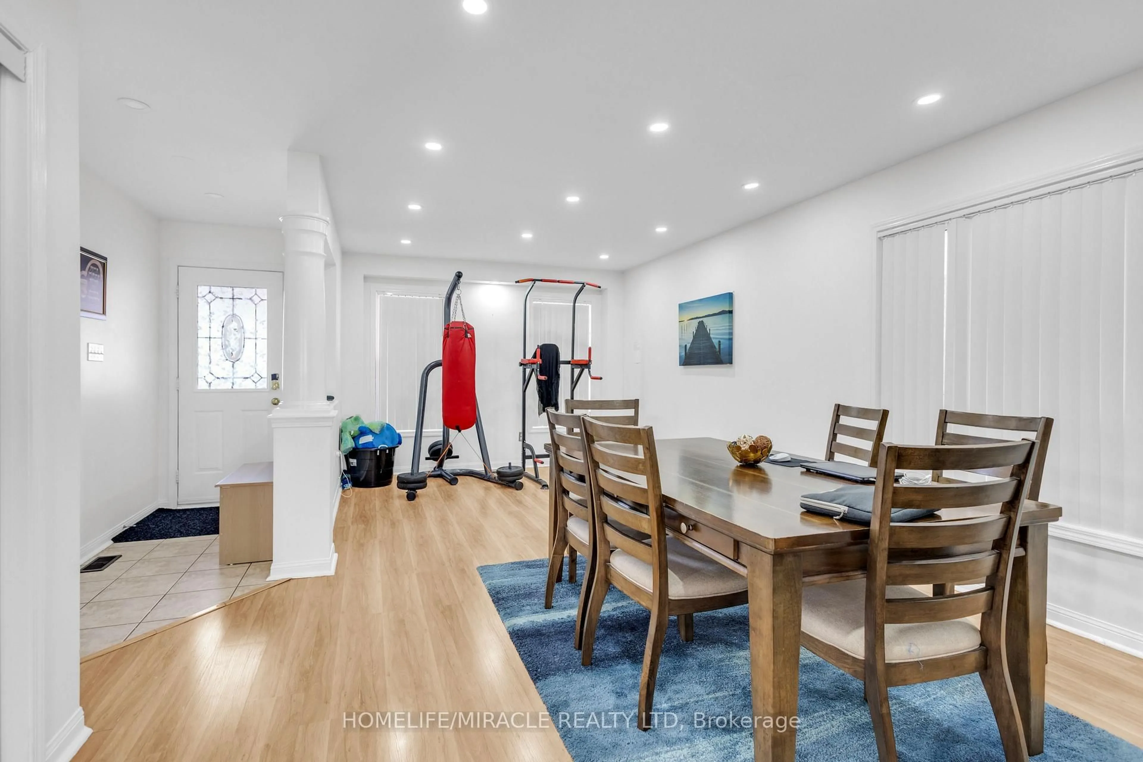 Gym or fitness room for 23 Mendoza Dr, Brampton Ontario L7A 3M1