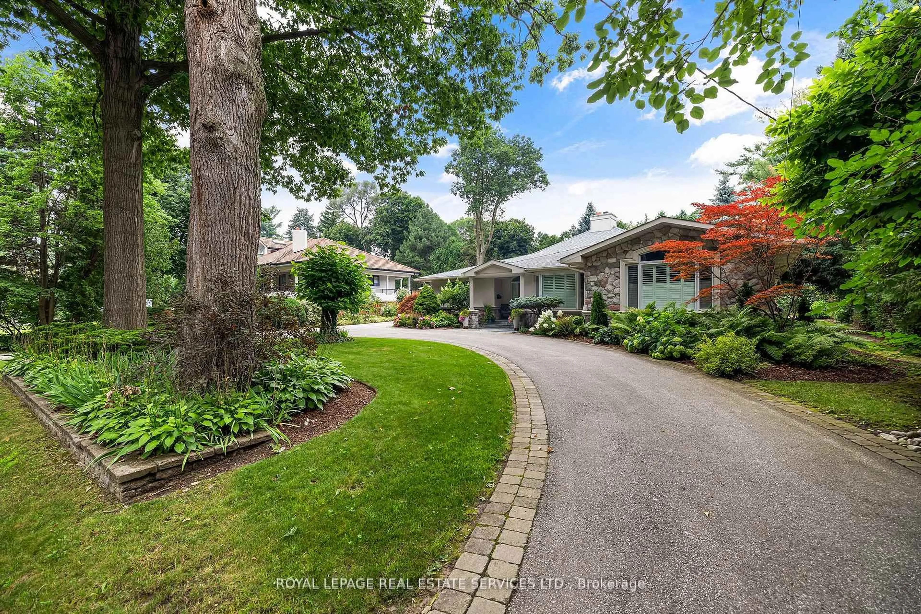 Unknown for 70 Leggett Ave, Toronto Ontario M9P 1X4