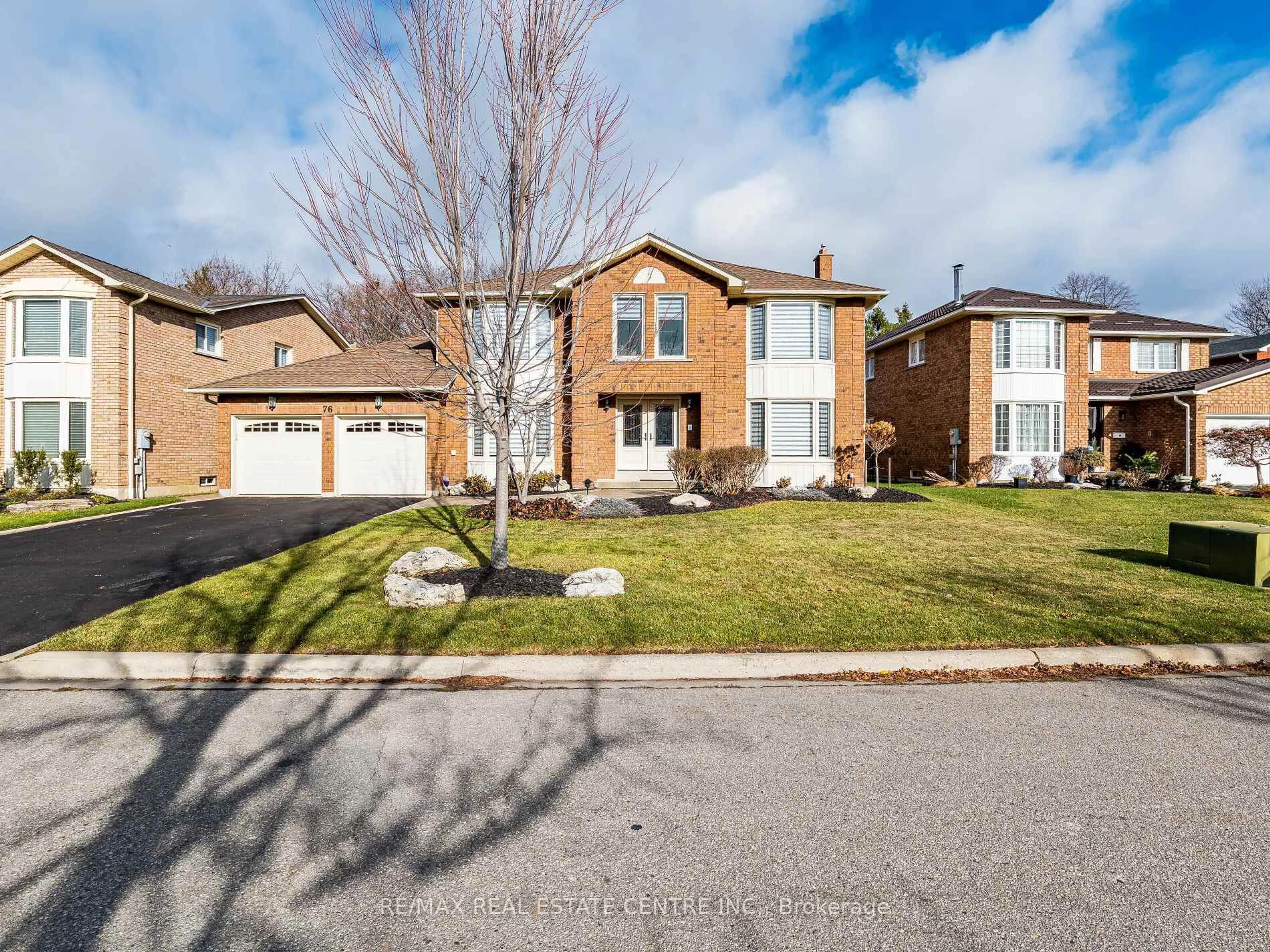 Home with brick exterior material, street for 76 Turtlecreek Blvd, Brampton Ontario L6W 3X9
