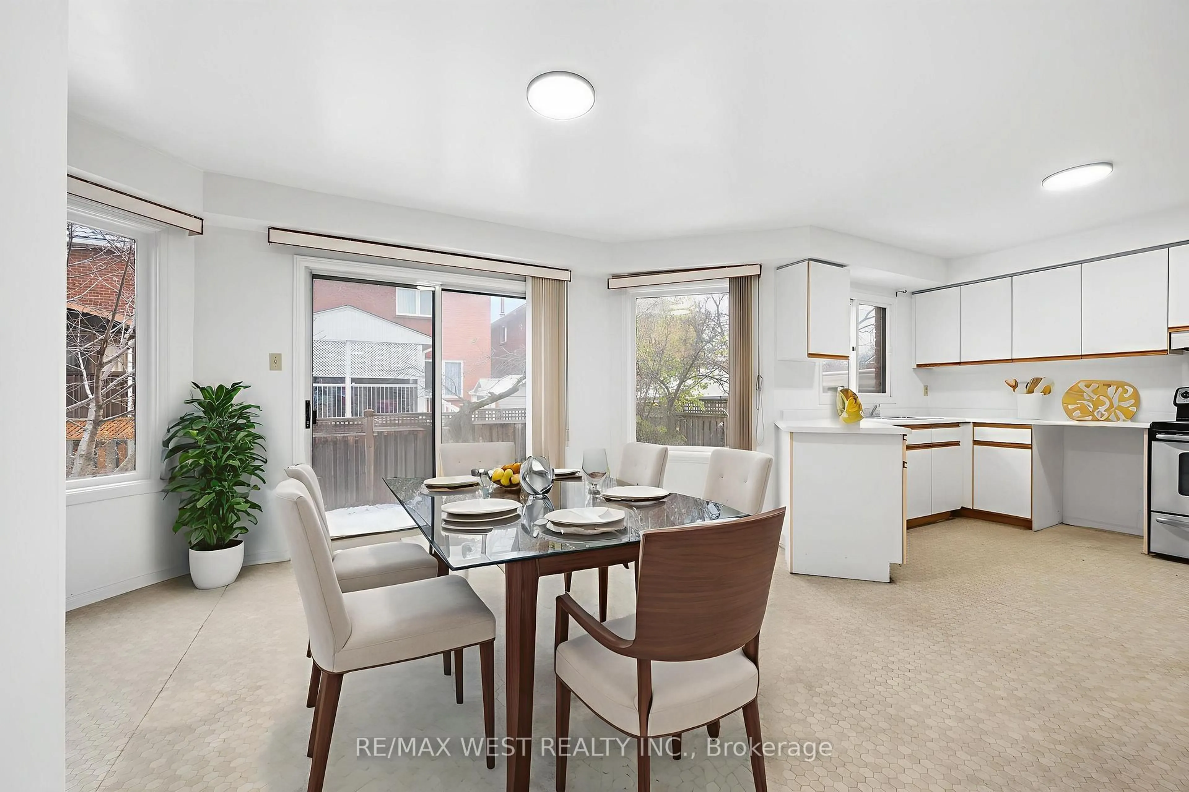 Unknown for 365 Bud Gregory Blvd, Mississauga Ontario L4Z 2P9