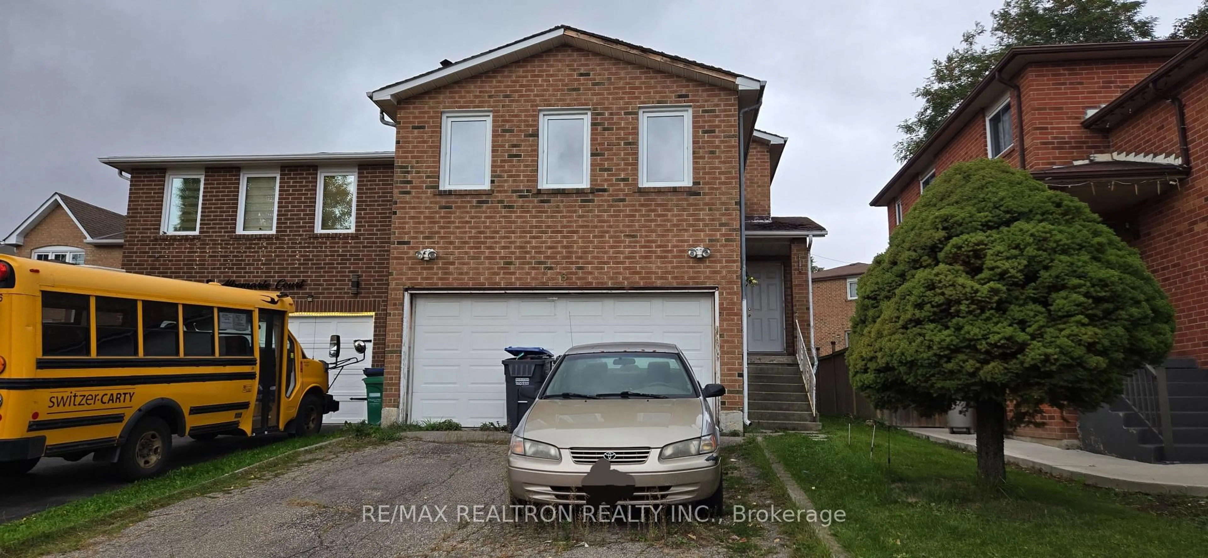 Home with brick exterior material, street for 6 Albemarle Crt, Brampton Ontario L6Z 1R4