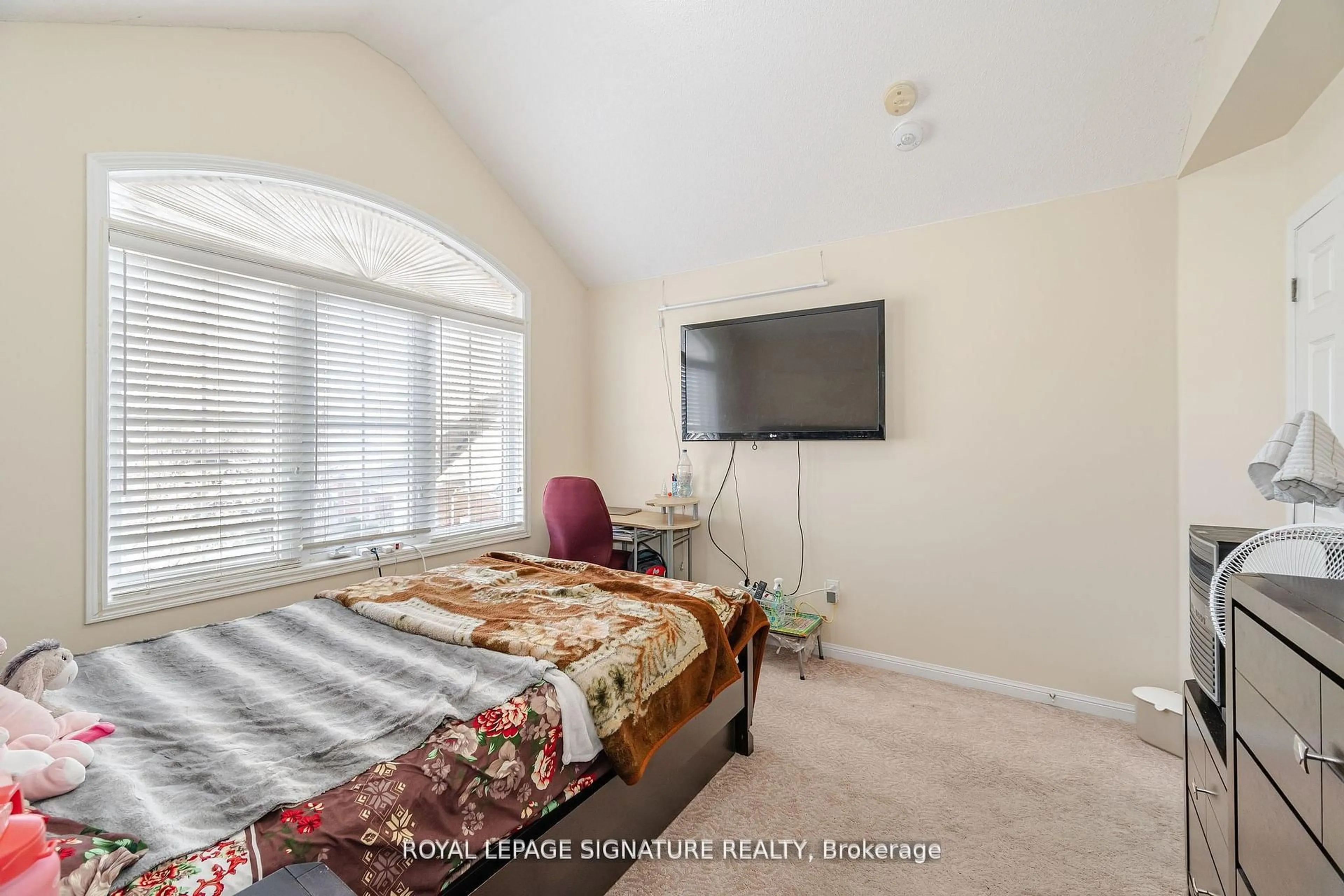 A pic of a room for 21 Alboreto Way, Brampton Ontario L6X 0N5