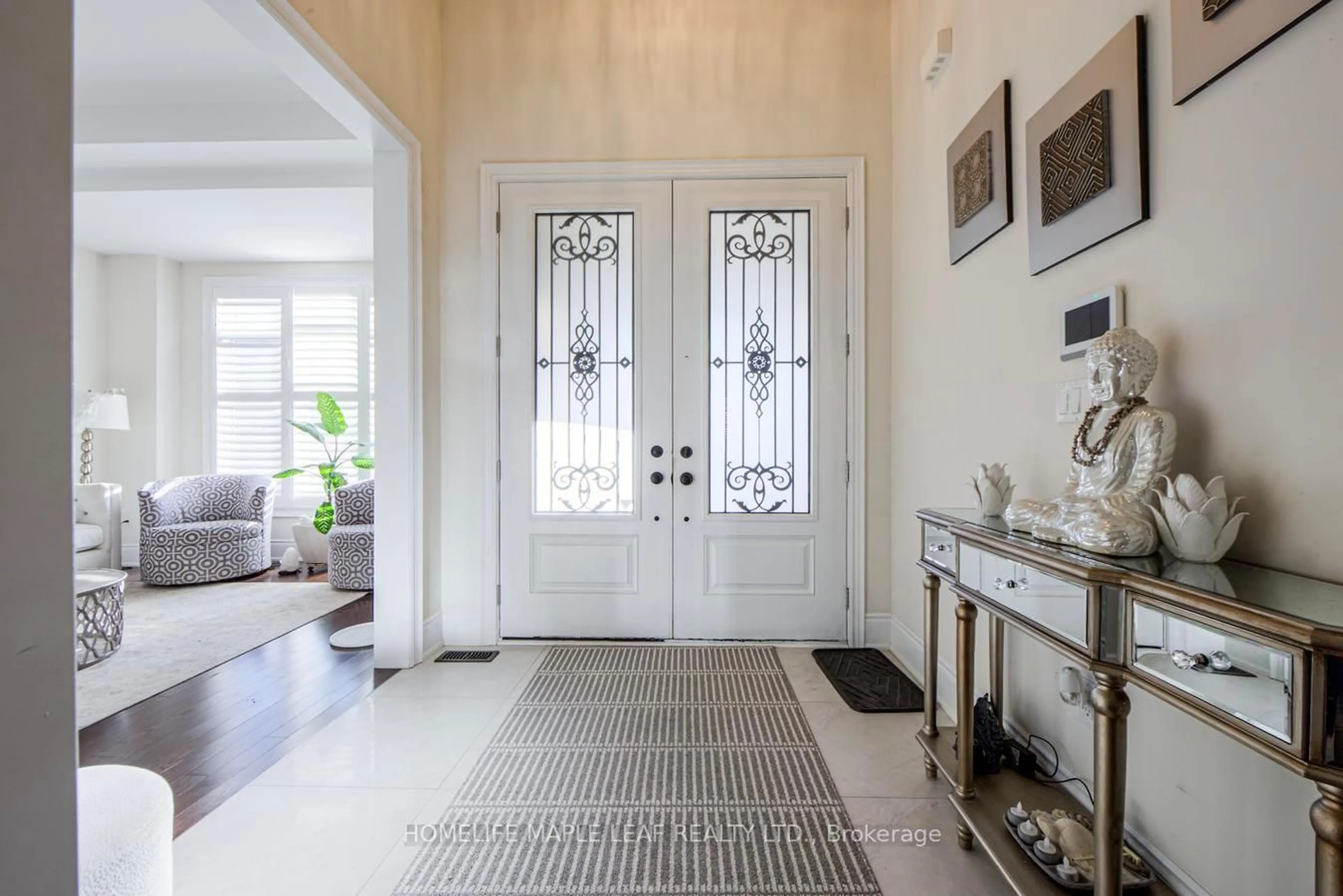 Indoor entryway for 42 Foothills Cres, Brampton Ontario L6P 4G9