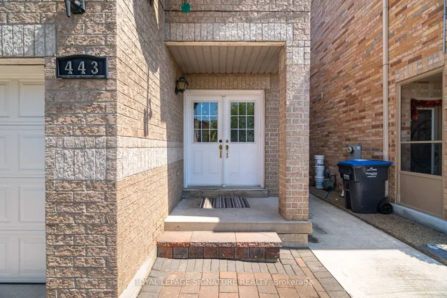 443 Comiskey Cres, Mississauga 4
