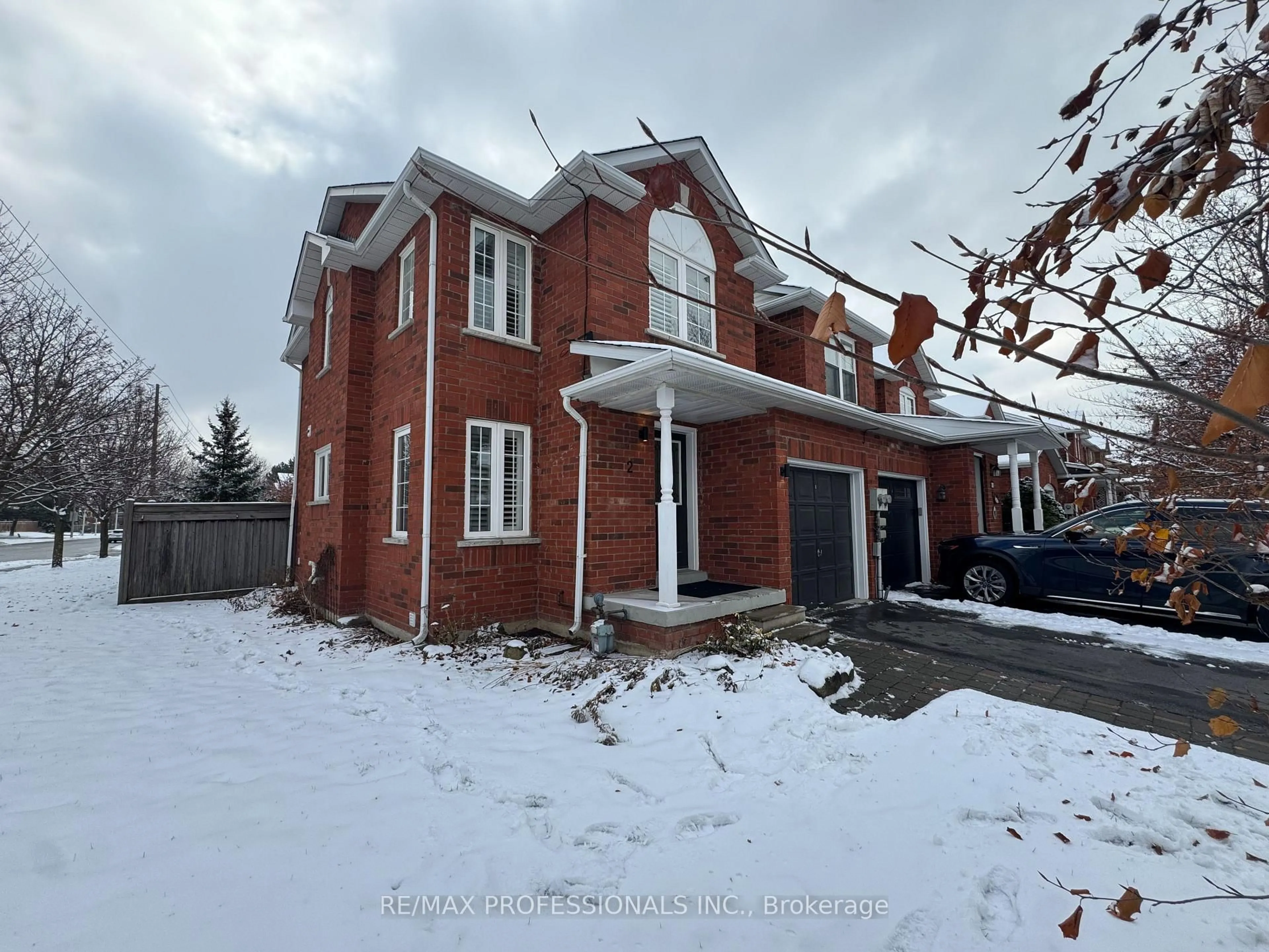 Home with brick exterior material, building for 2 Dawson Cres, Milton Ontario L9T 5H8