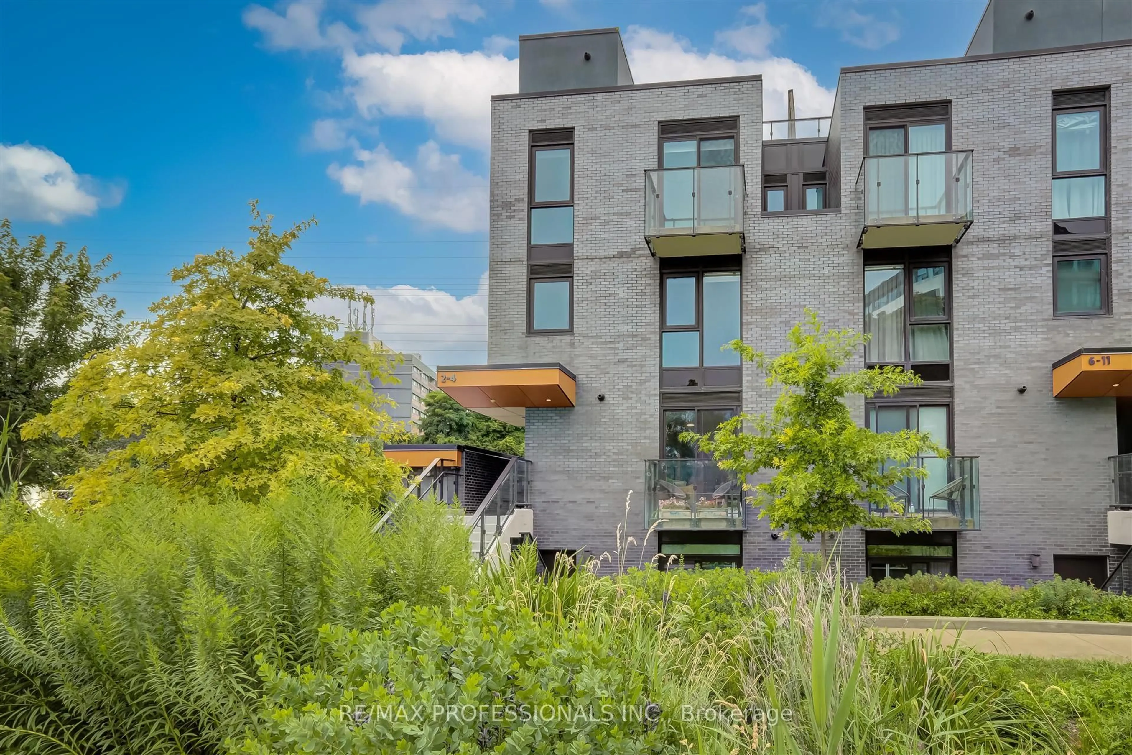 Patio, unknown for 10 Brin Dr #TH3, Toronto Ontario M8X 0B3