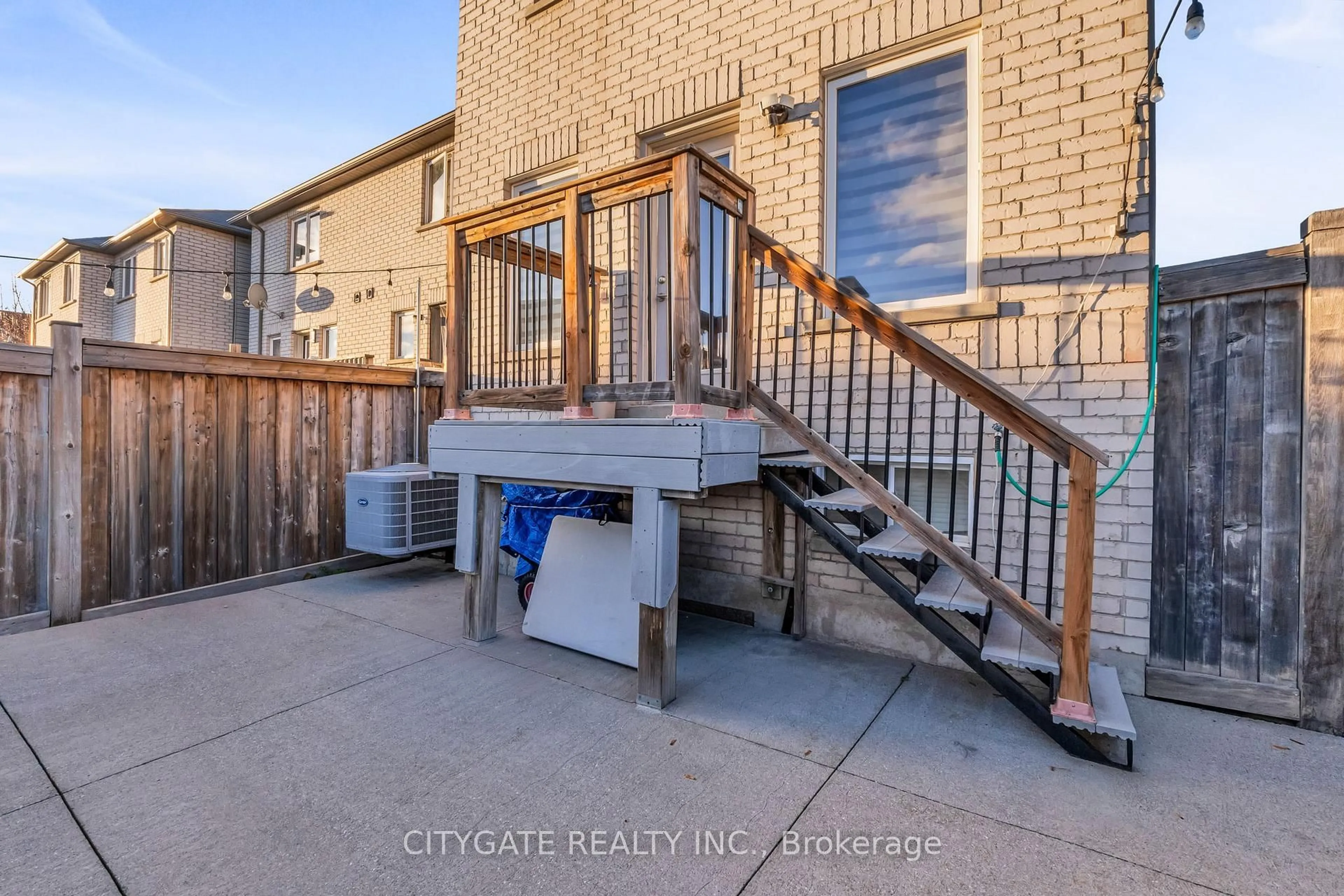 Unknown for 151 Spicebush Terr, Brampton Ontario L6X 0K6