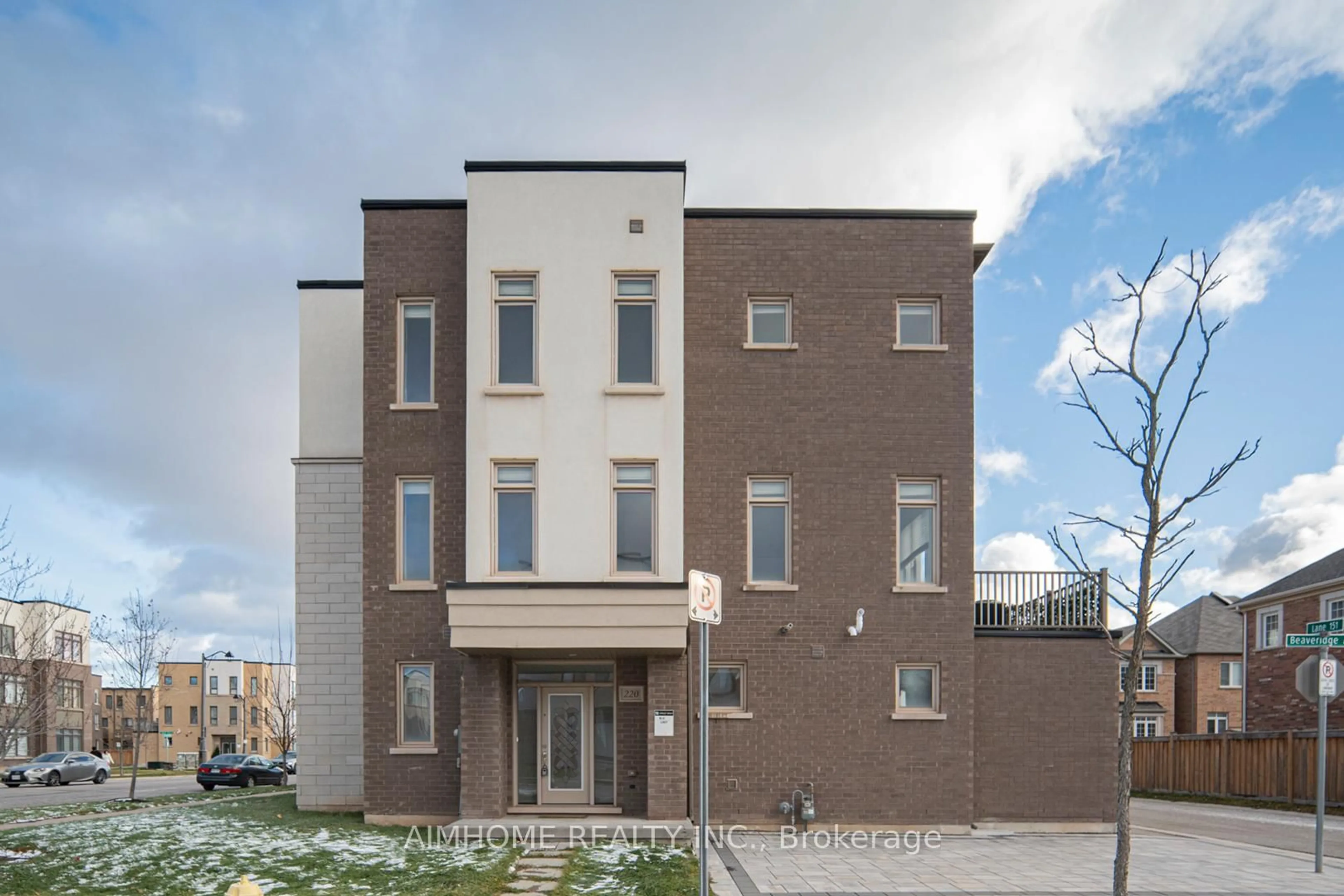 Home with brick exterior material, building for 220 Beaveridge Ave, Oakville Ontario L6H 7C3