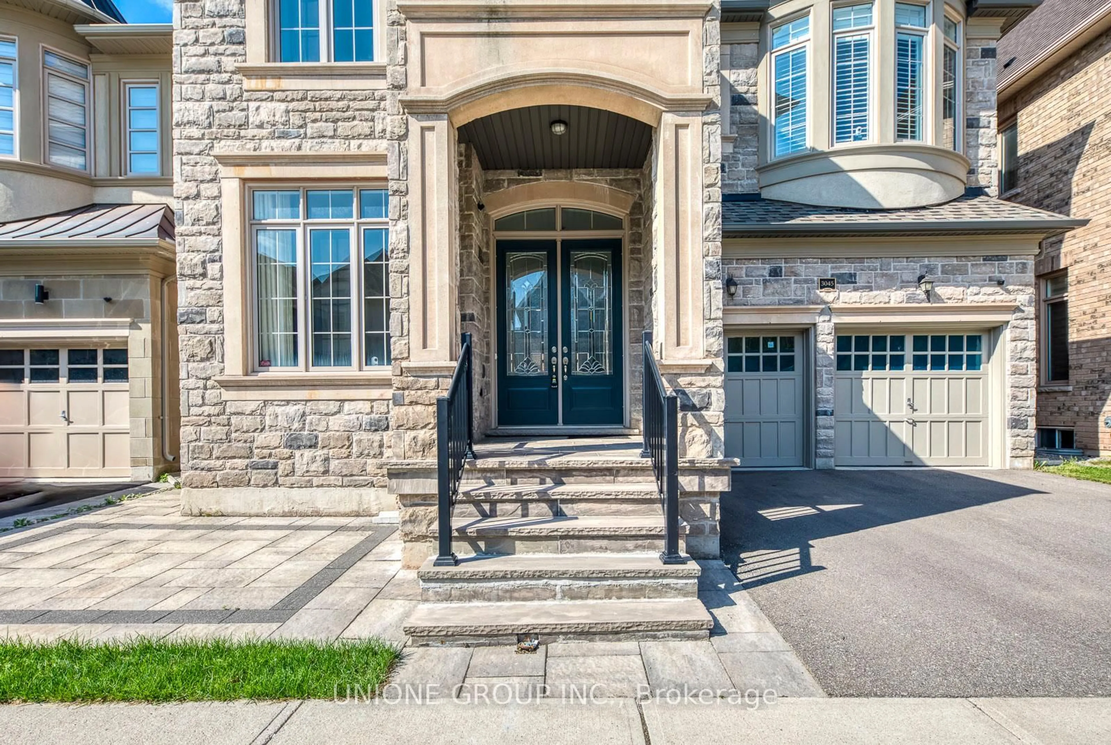 Unknown for 3045 Parsonage Cres, Oakville Ontario L6H 0T9