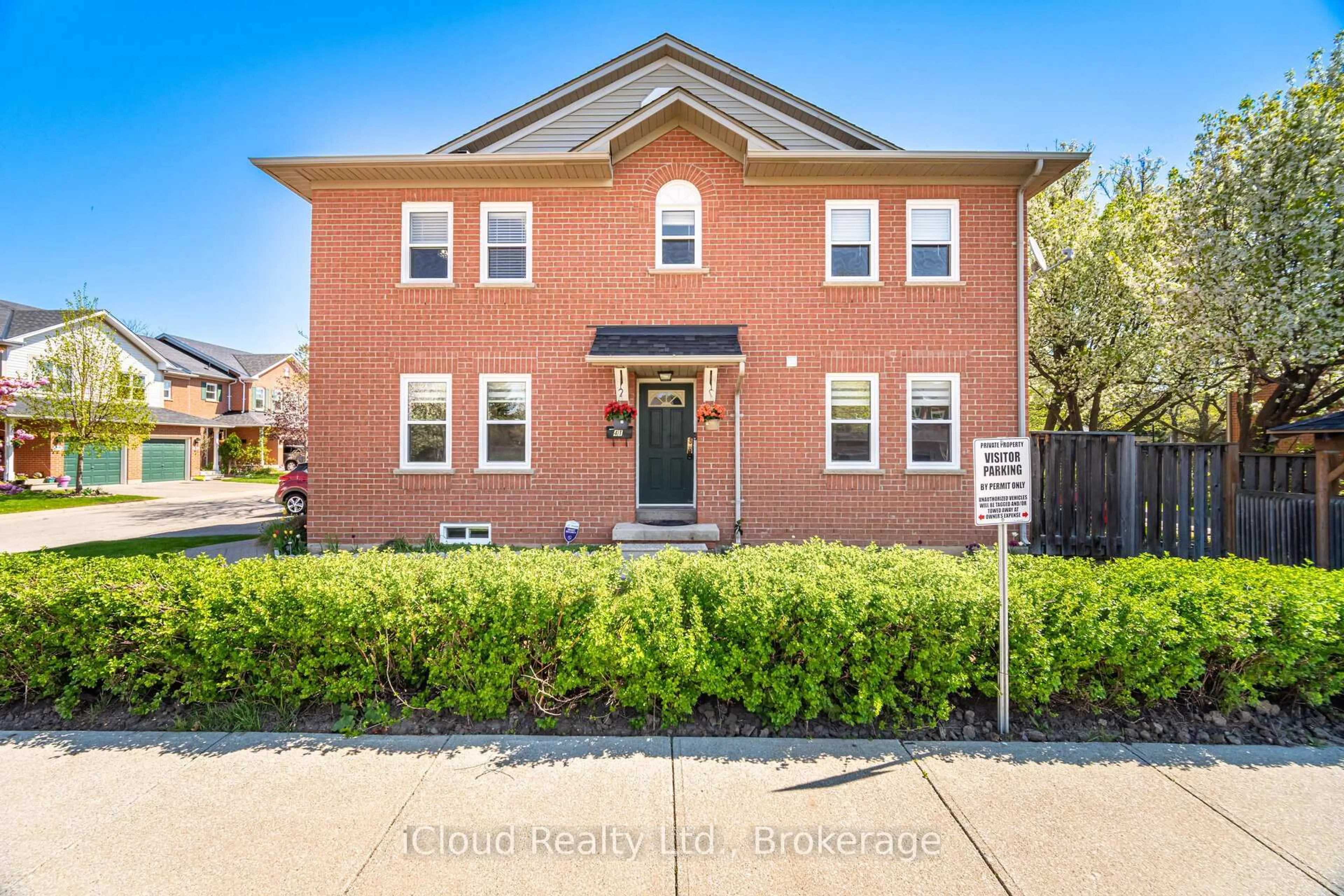 Home with brick exterior material, street for 5659 Glen Erin Dr #41, Mississauga Ontario L5M 5P2