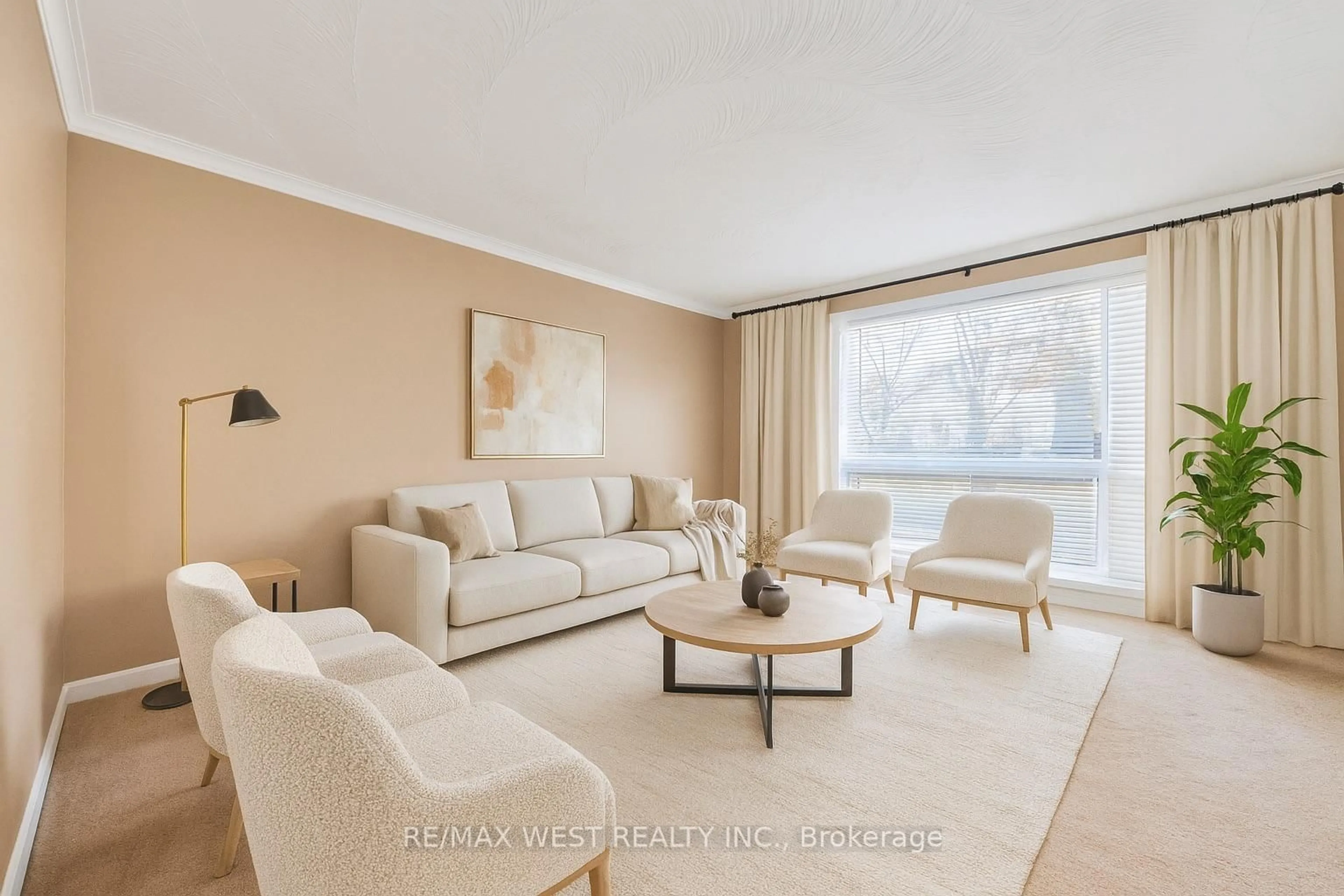 Living room with furniture, unknown for 5 Henley Cres, Toronto Ontario M9W 2W8