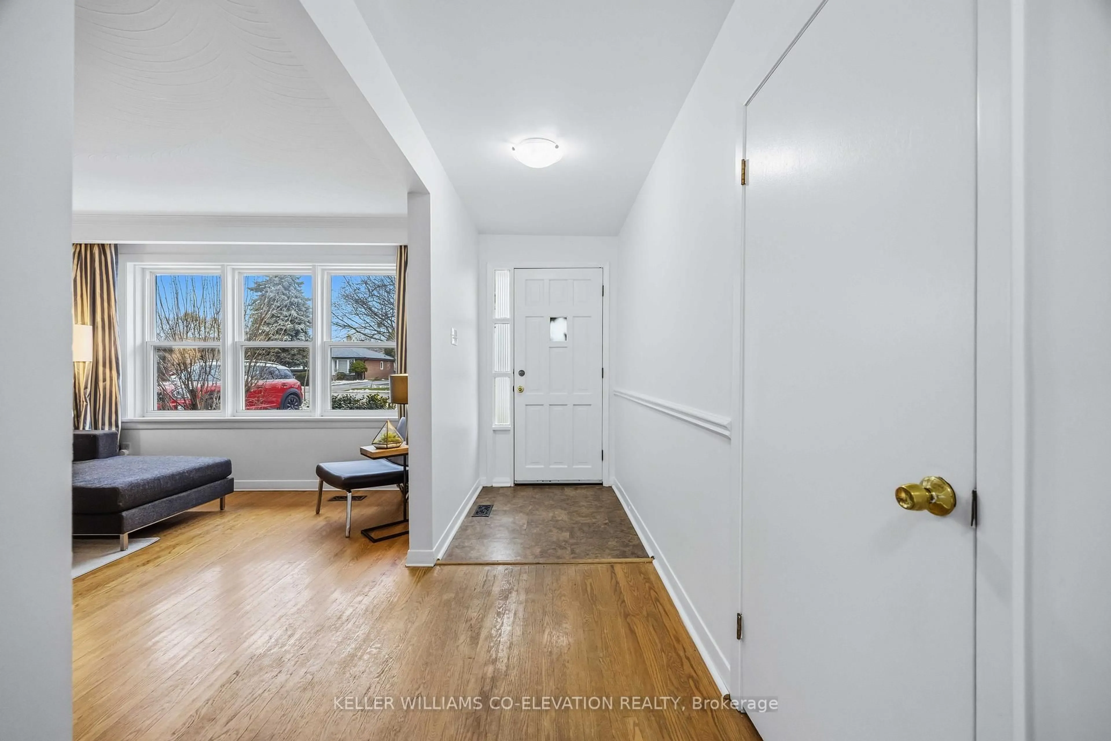 Indoor entryway for 56 Carsbrooke Rd, Toronto Ontario M9C 3C5