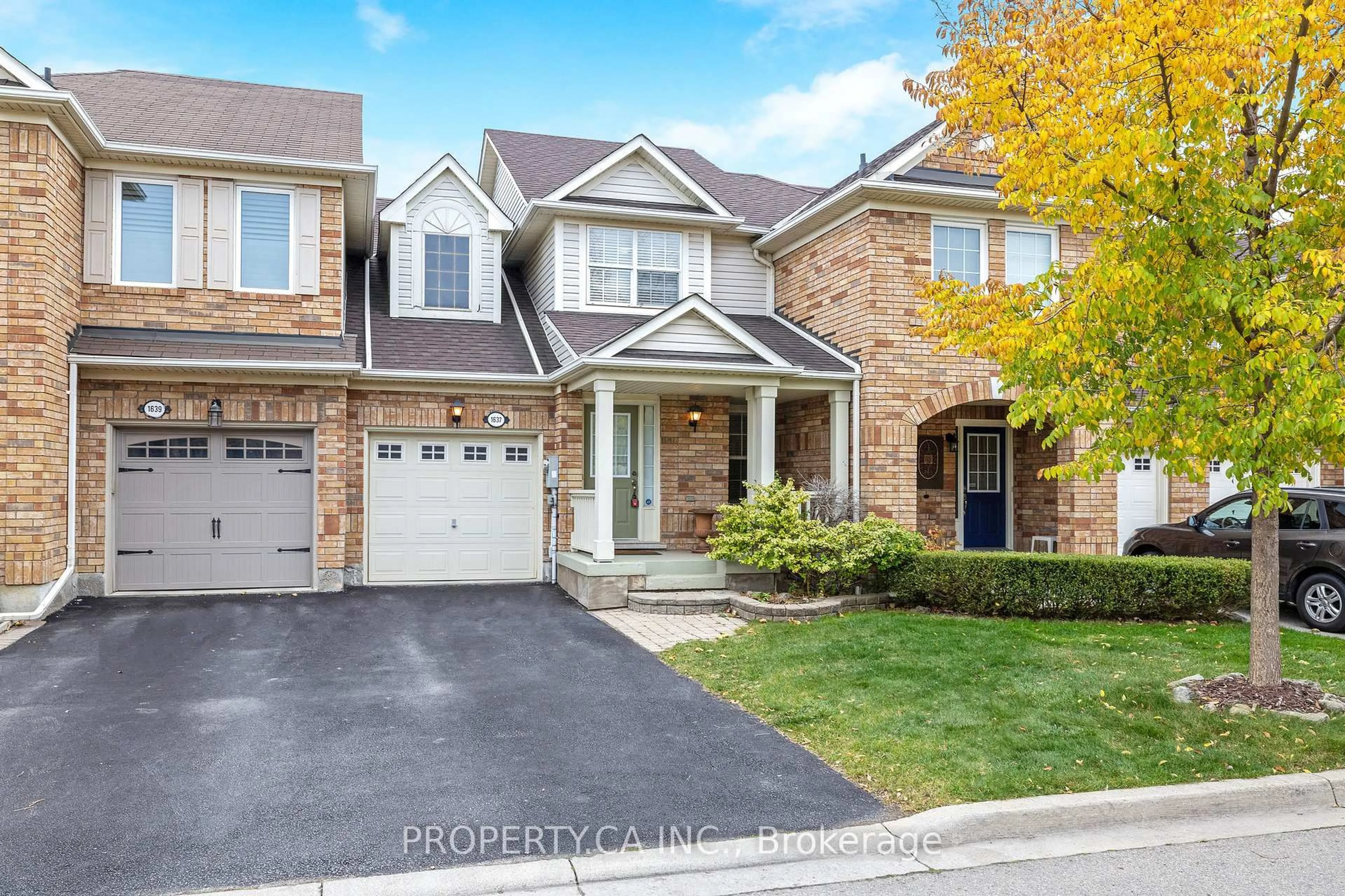 Home with brick exterior material, street for 1637 Stover Cres, Milton Ontario L9T 5N4