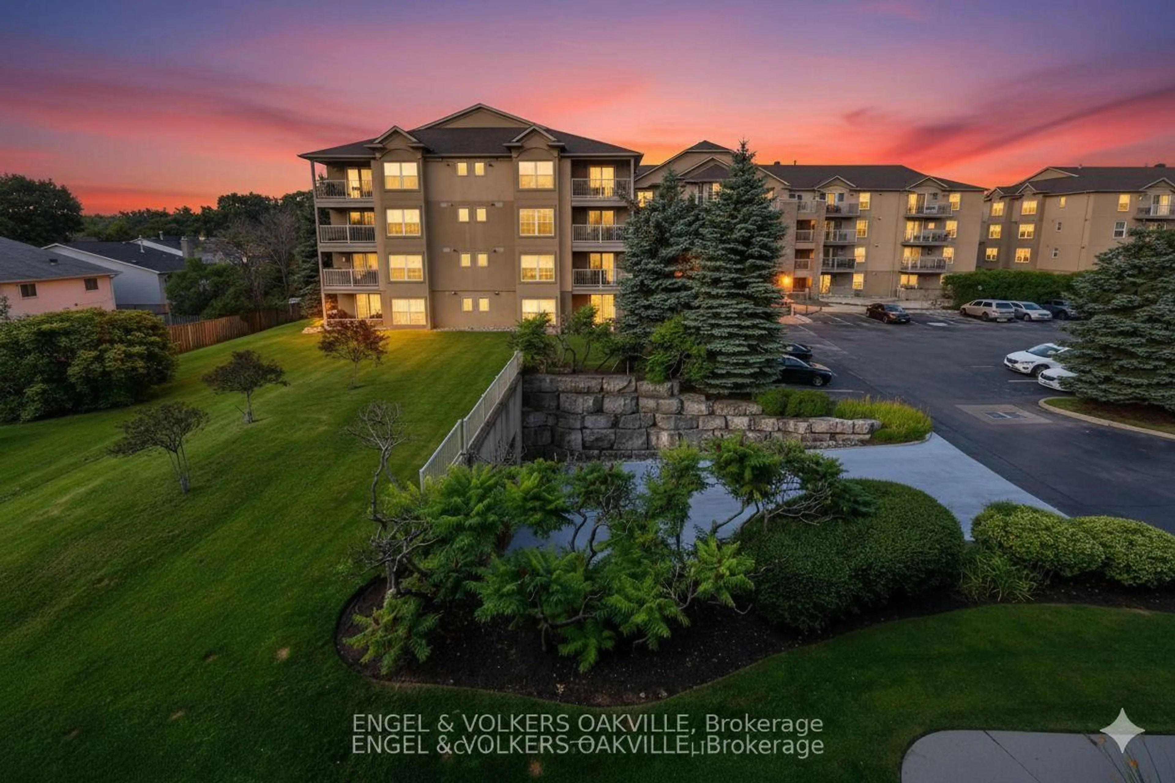 A pic from outside/outdoor area/front of a property/back of a property/a pic from drone, water/lake/river/ocean view for 1810 Walkers Line #308, Burlington Ontario L7M 4V3