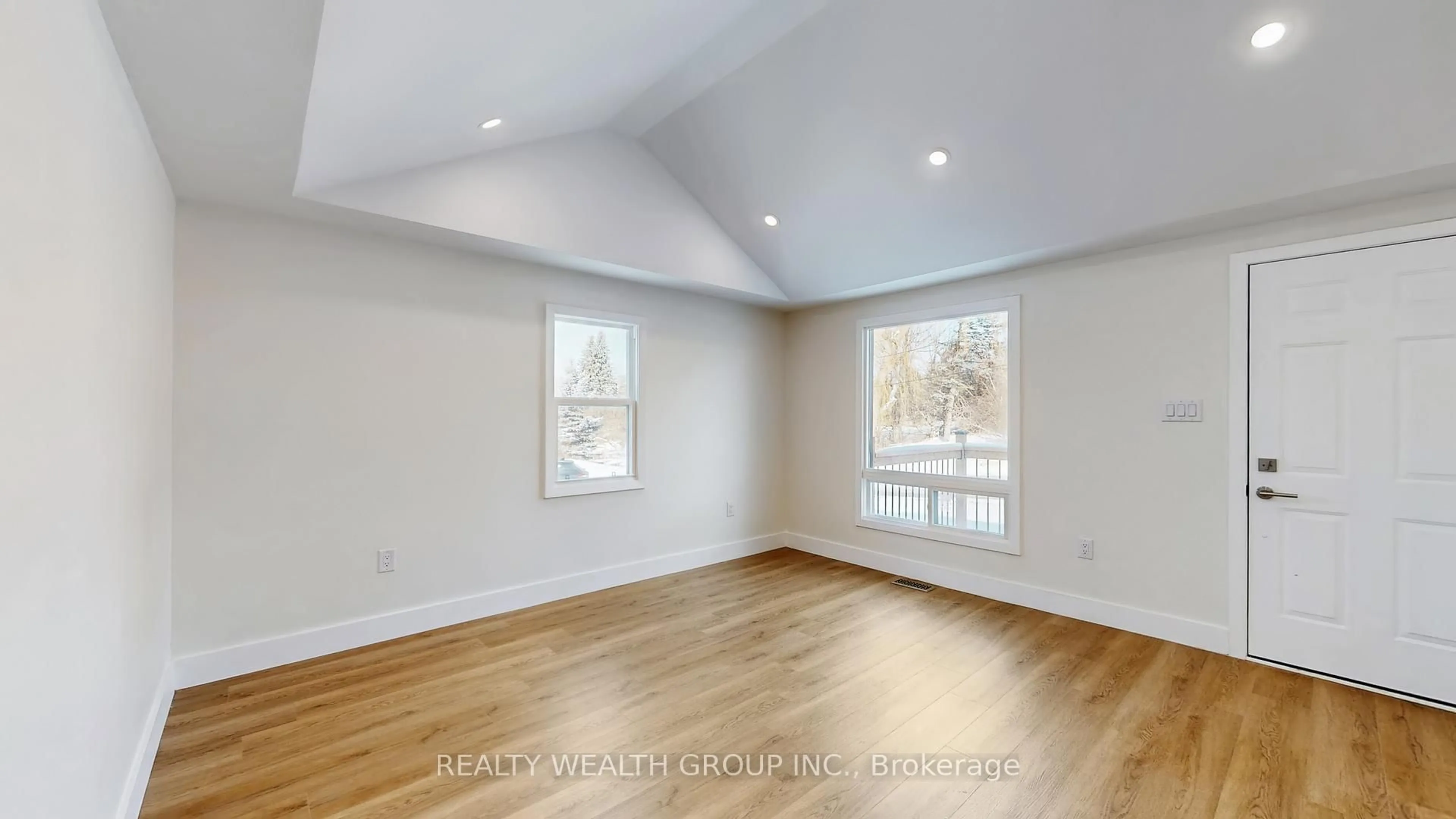 A pic of a room for 11026 Trafalgar Rd, Halton Hills Ontario L7G 4S5