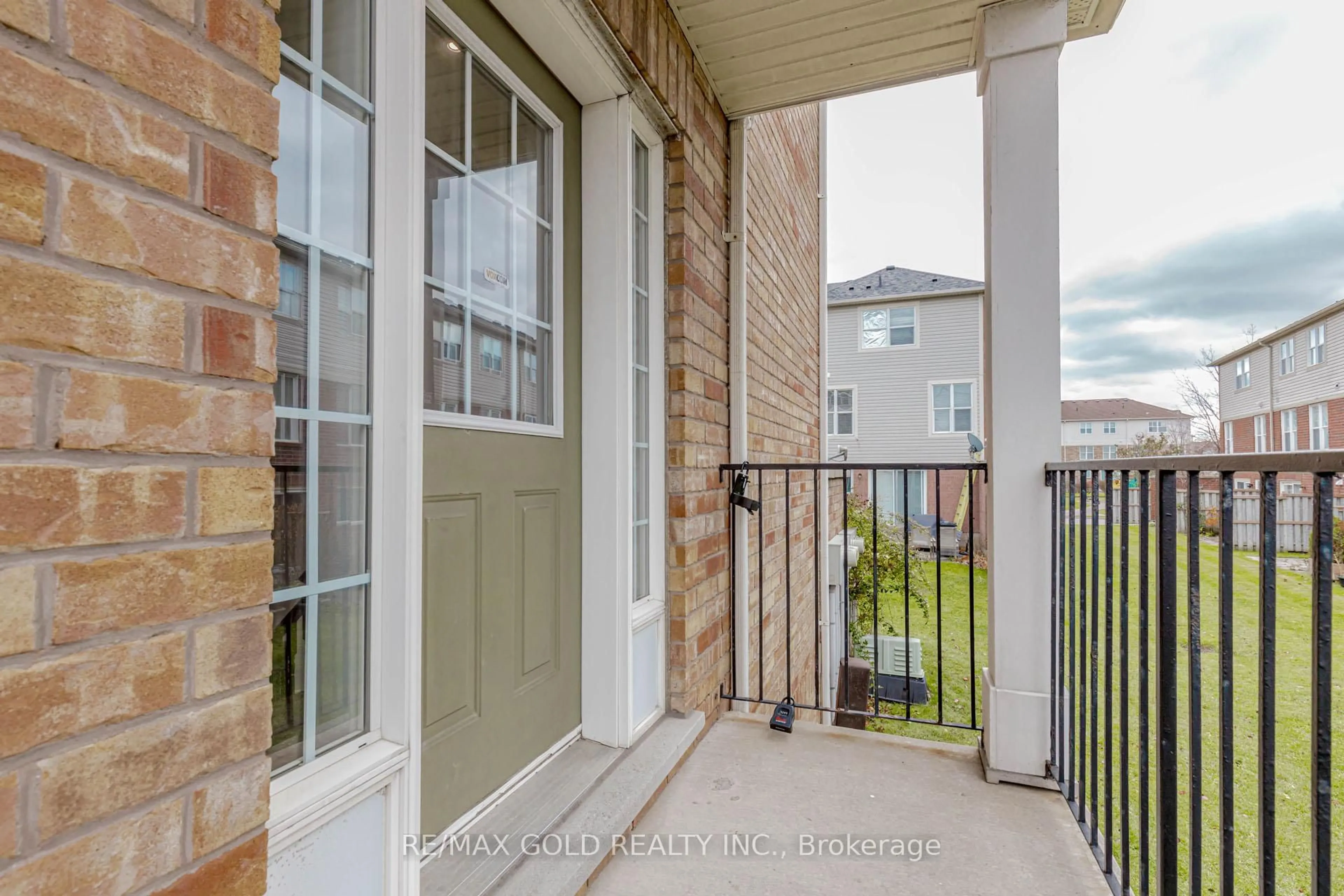 Unknown for 5980 Whitehorn Ave #38, Mississauga Ontario L5V 2Y3